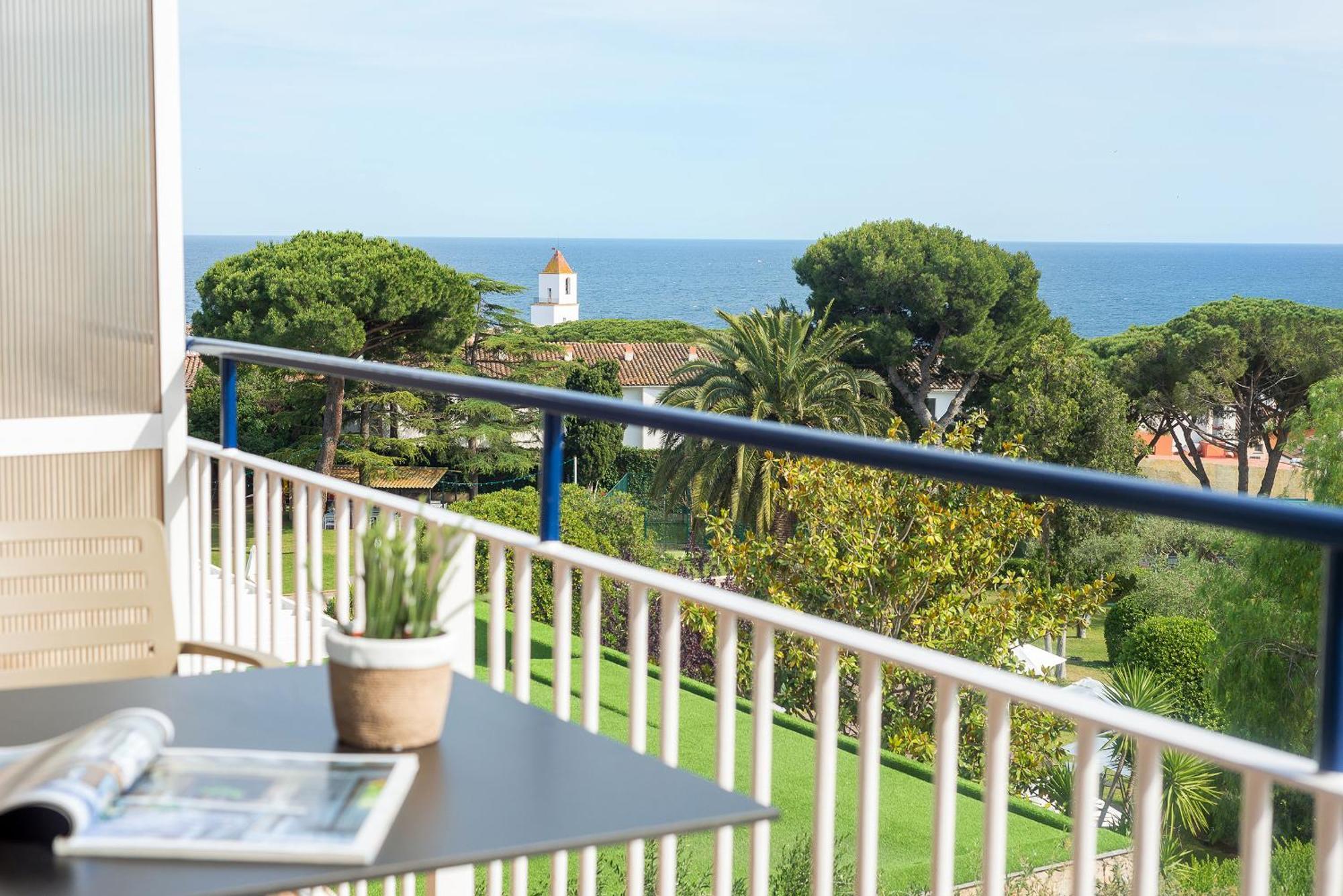 Superior Double or Twin Room with Sea View