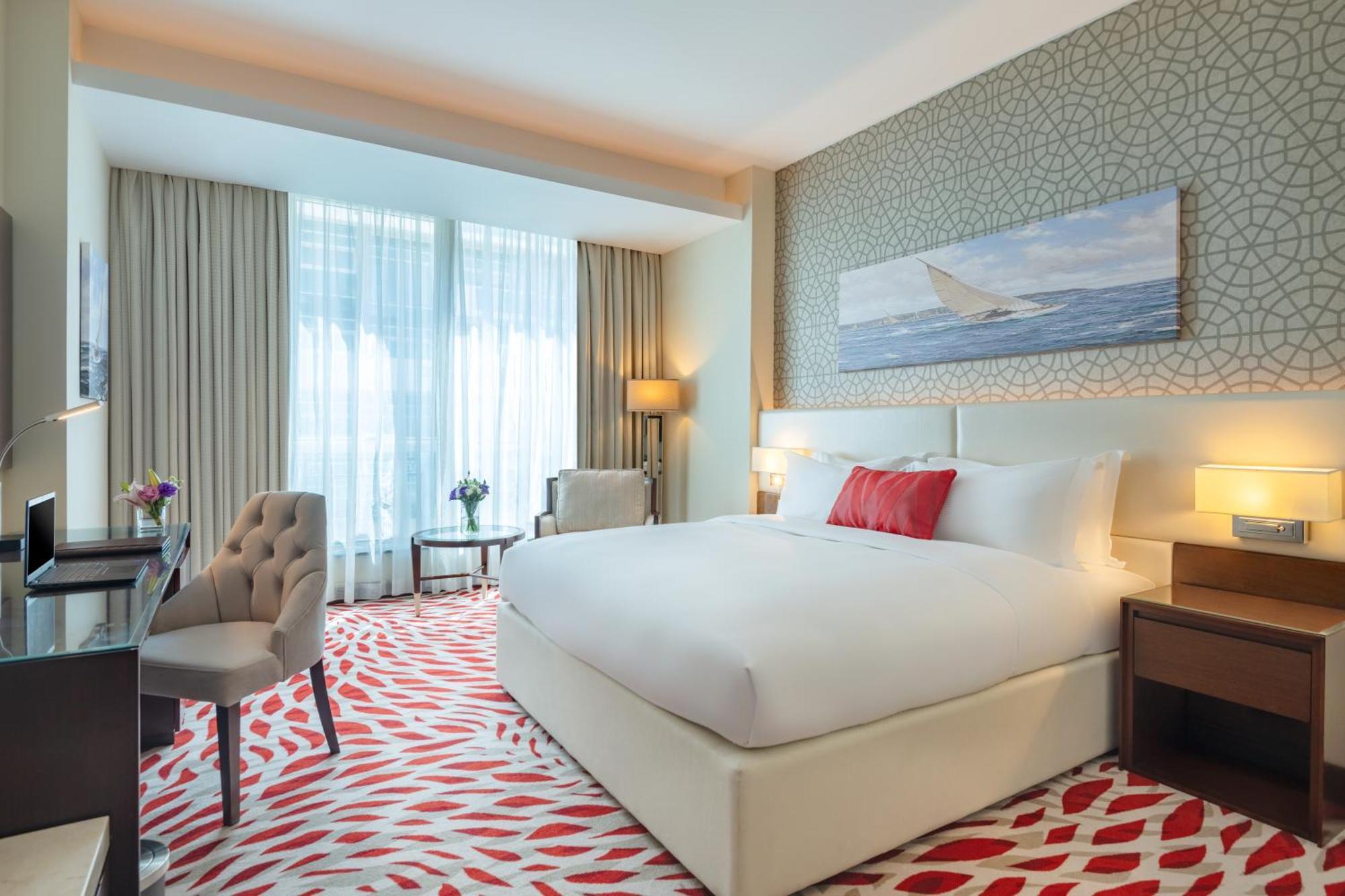 Family Connecting Room - King and Twin Beds