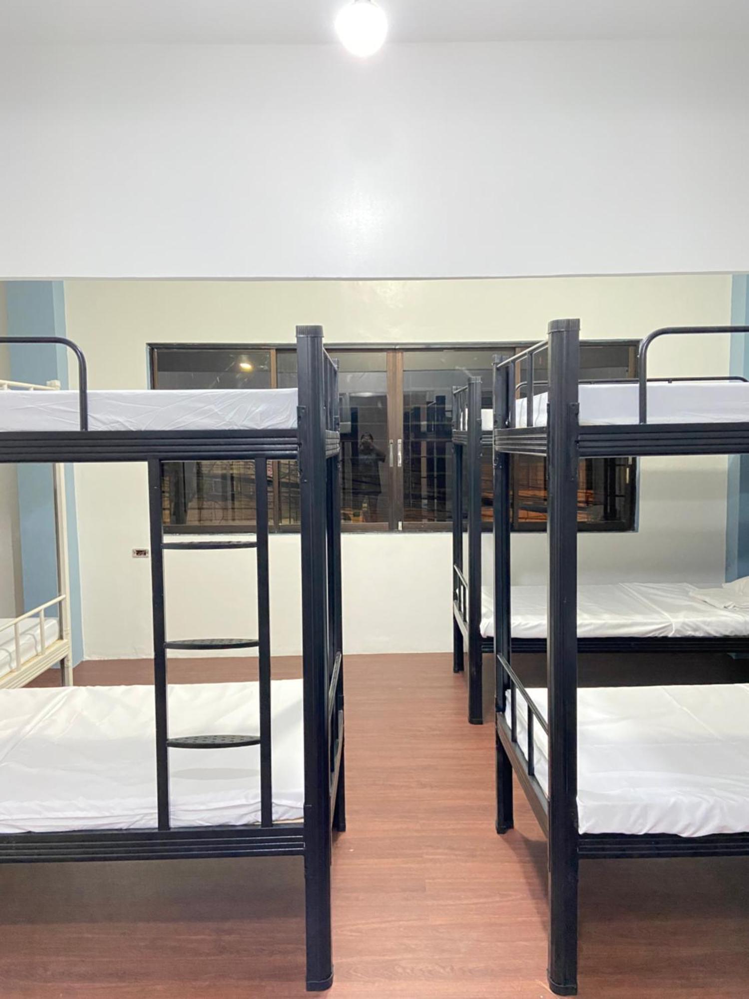 Bed in 10-Bed Mixed Dormitory Room