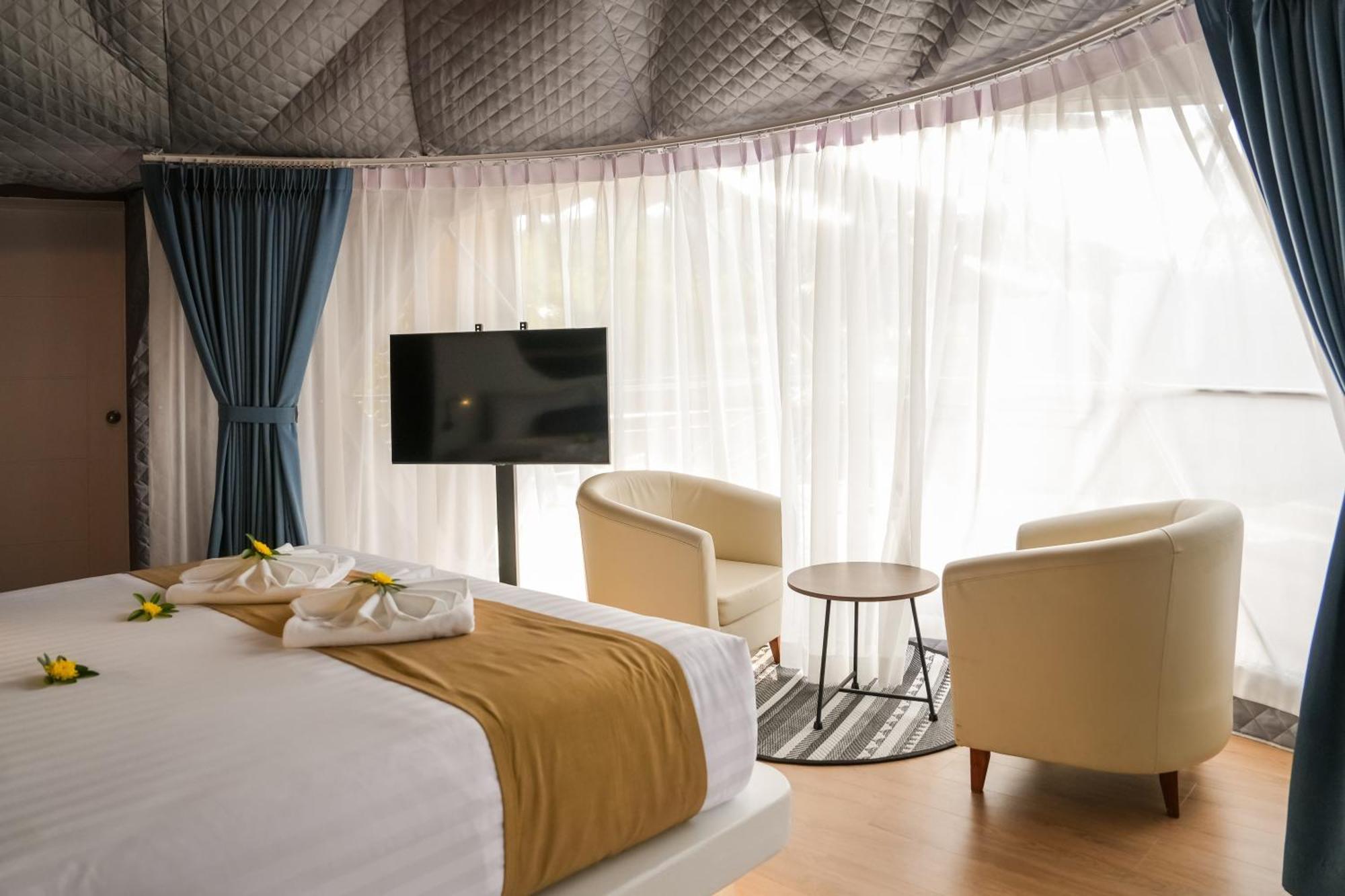 Le Dome Grand with Private Pool