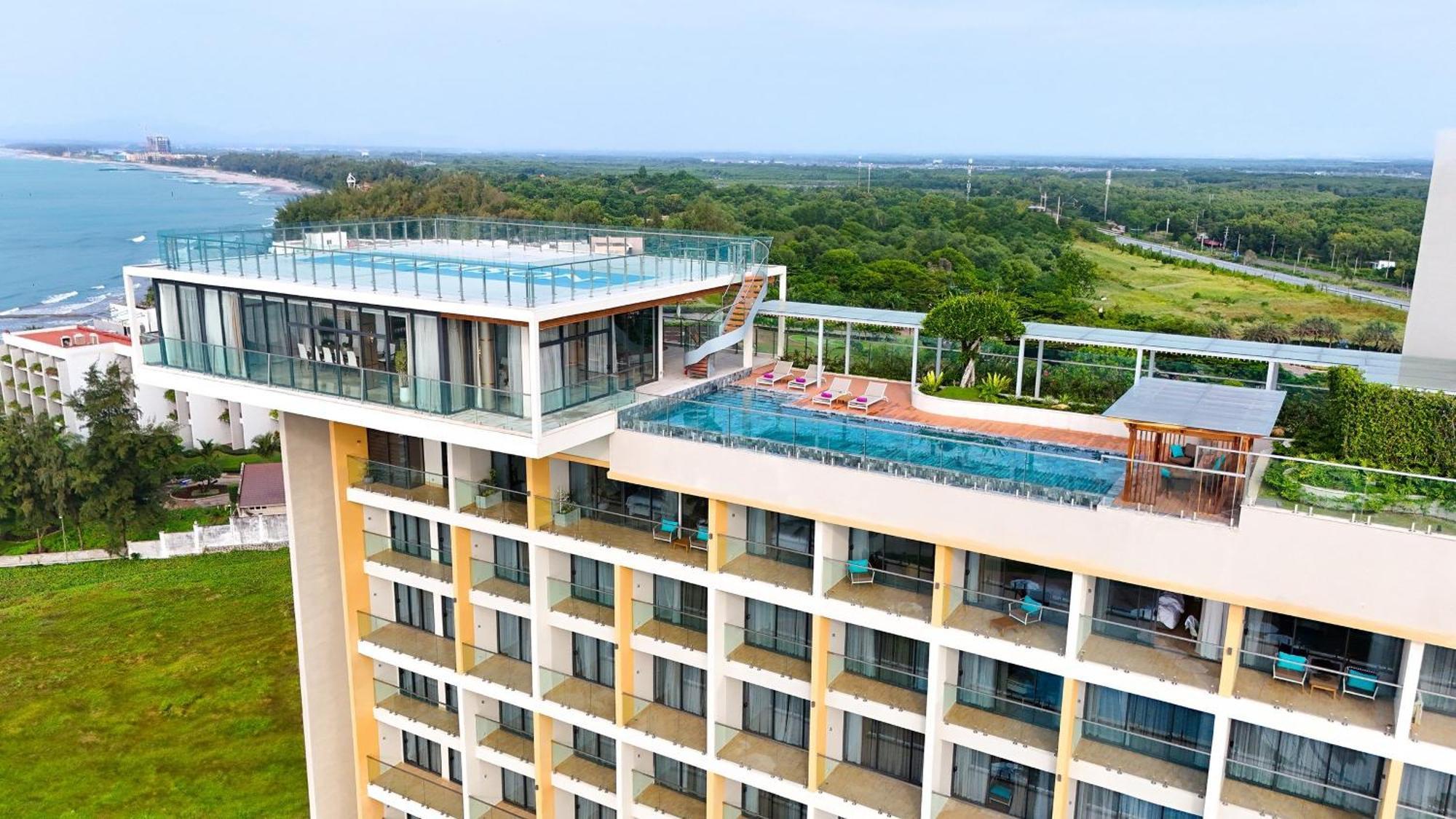 Presidential Suite - Complimentary Minibar Once Per Stay