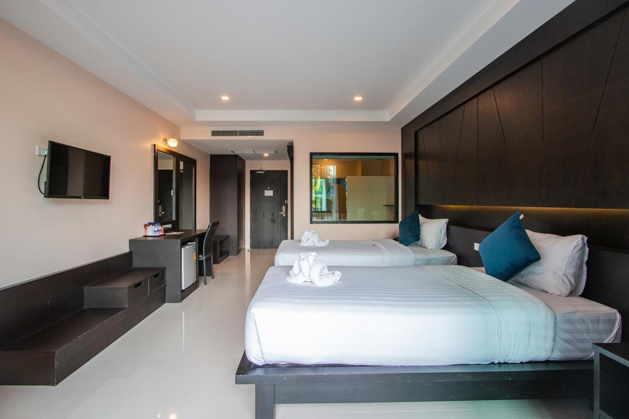Single Rate - Superior Double Room with Pool View