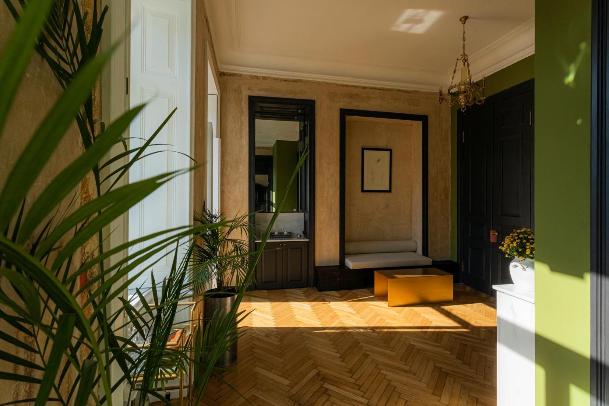 King Suite with Balcony