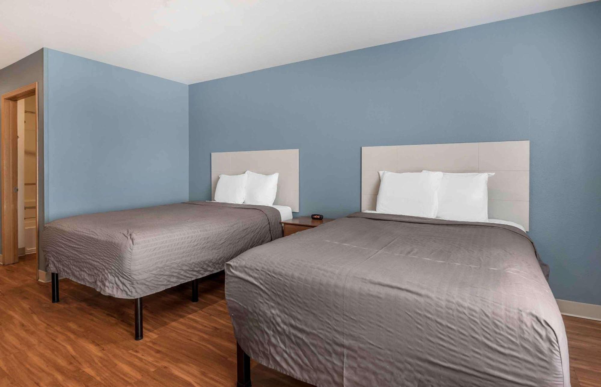 1 Full Bed | ADA/Tub/Non-Smoking/Kitchen