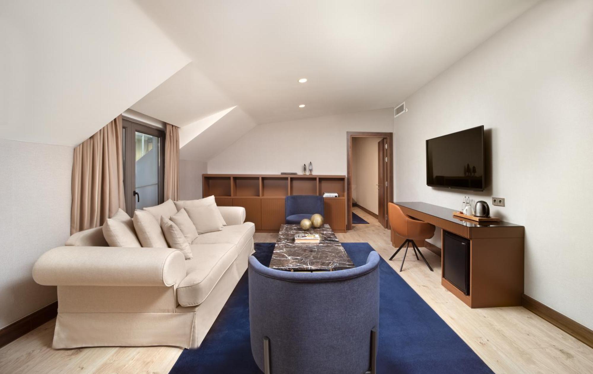 King Suite