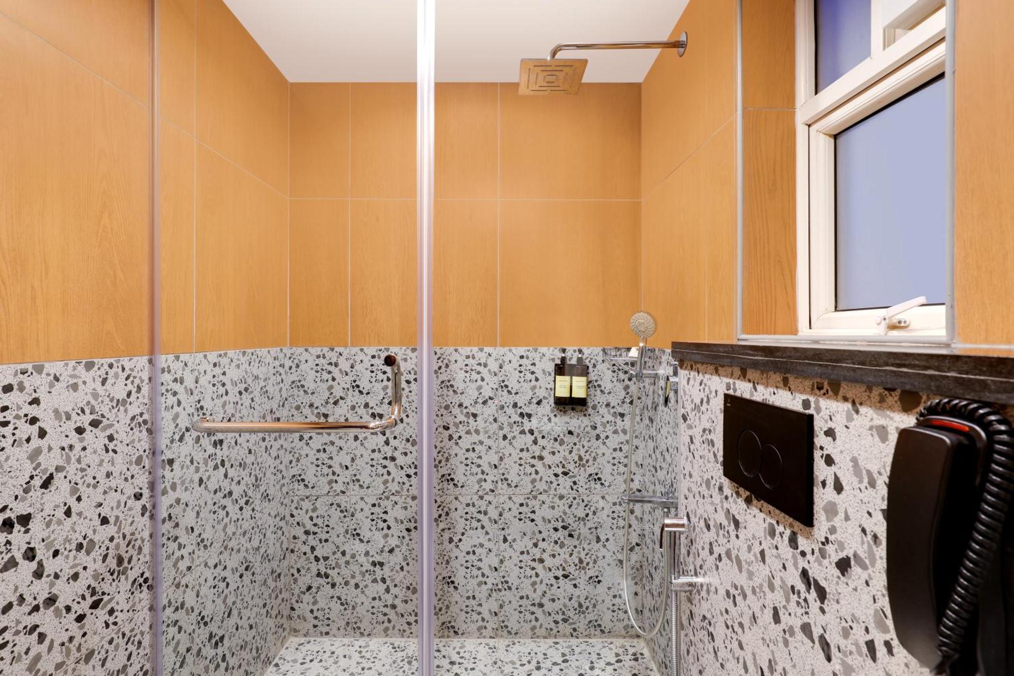 Superior Queen Room  (20% off on session of Spa ,20% Off on Laundry service for upto 2 clothing item(s))