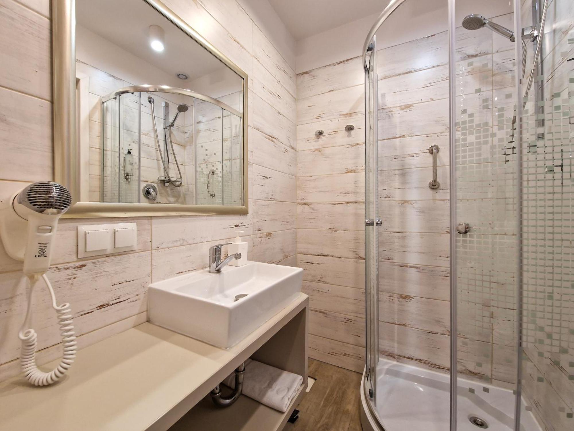 Classic Single Room