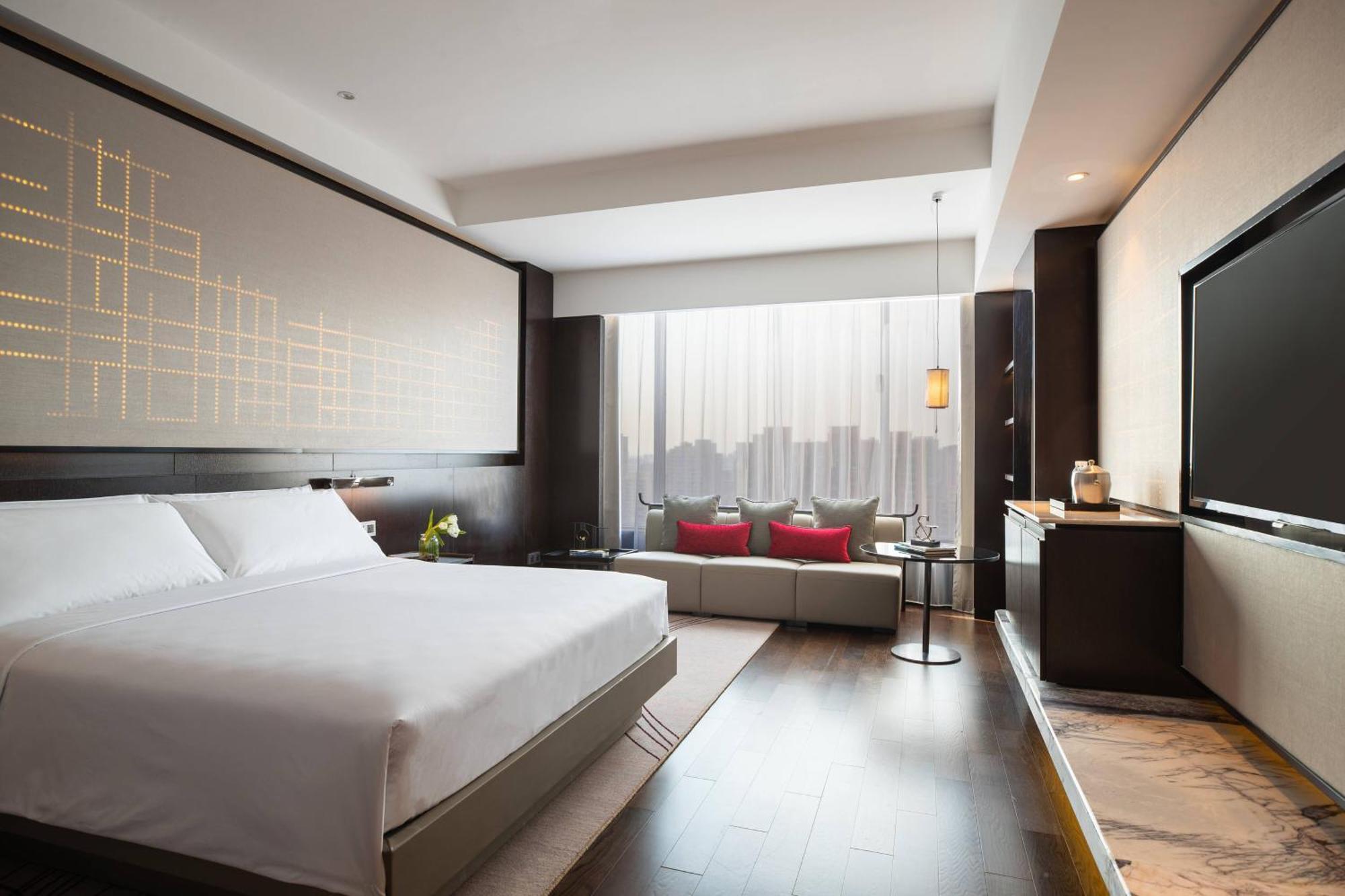 Executive King Room with Club Access