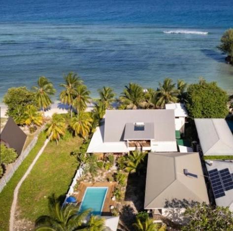 Family Room with Side Sea View