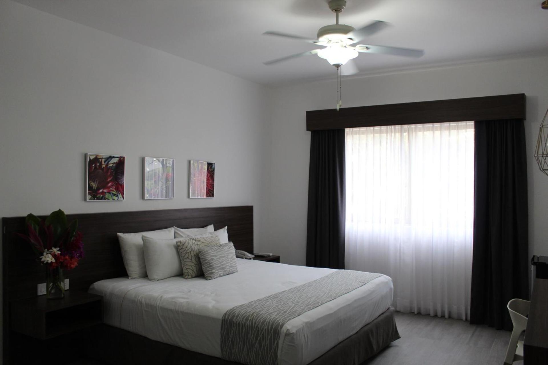 King Suite with Spa Bath