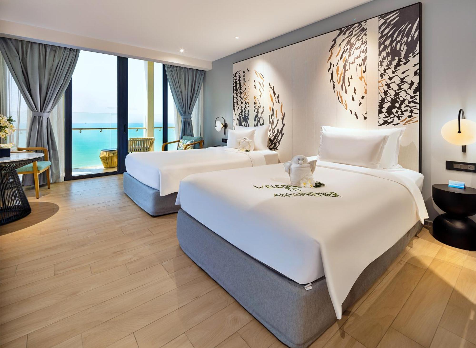 Premier Deluxe Ocean View Twin