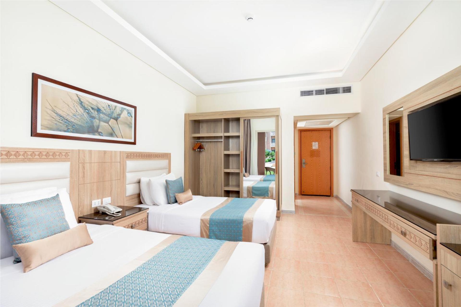 Double Room with Pool View