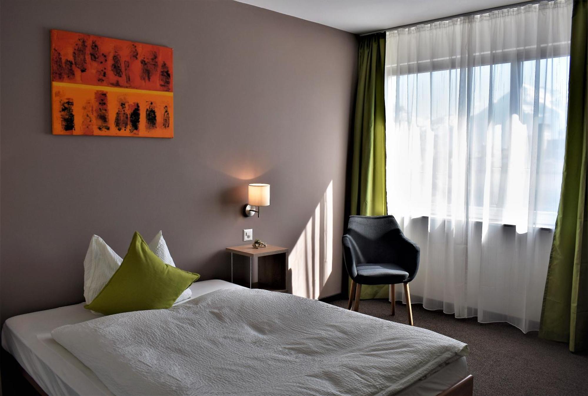 King Room with Mountain View