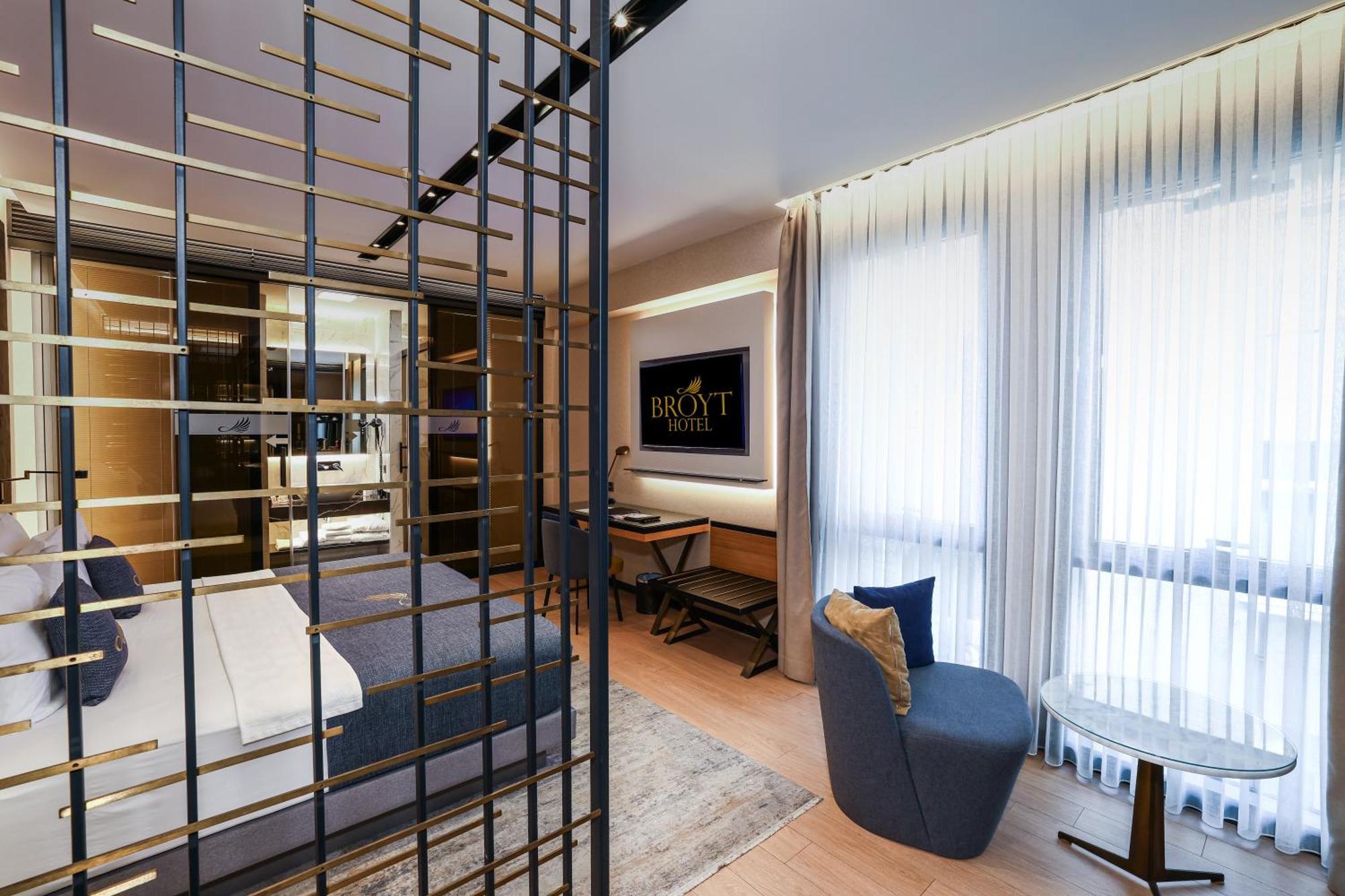 Executive Suite