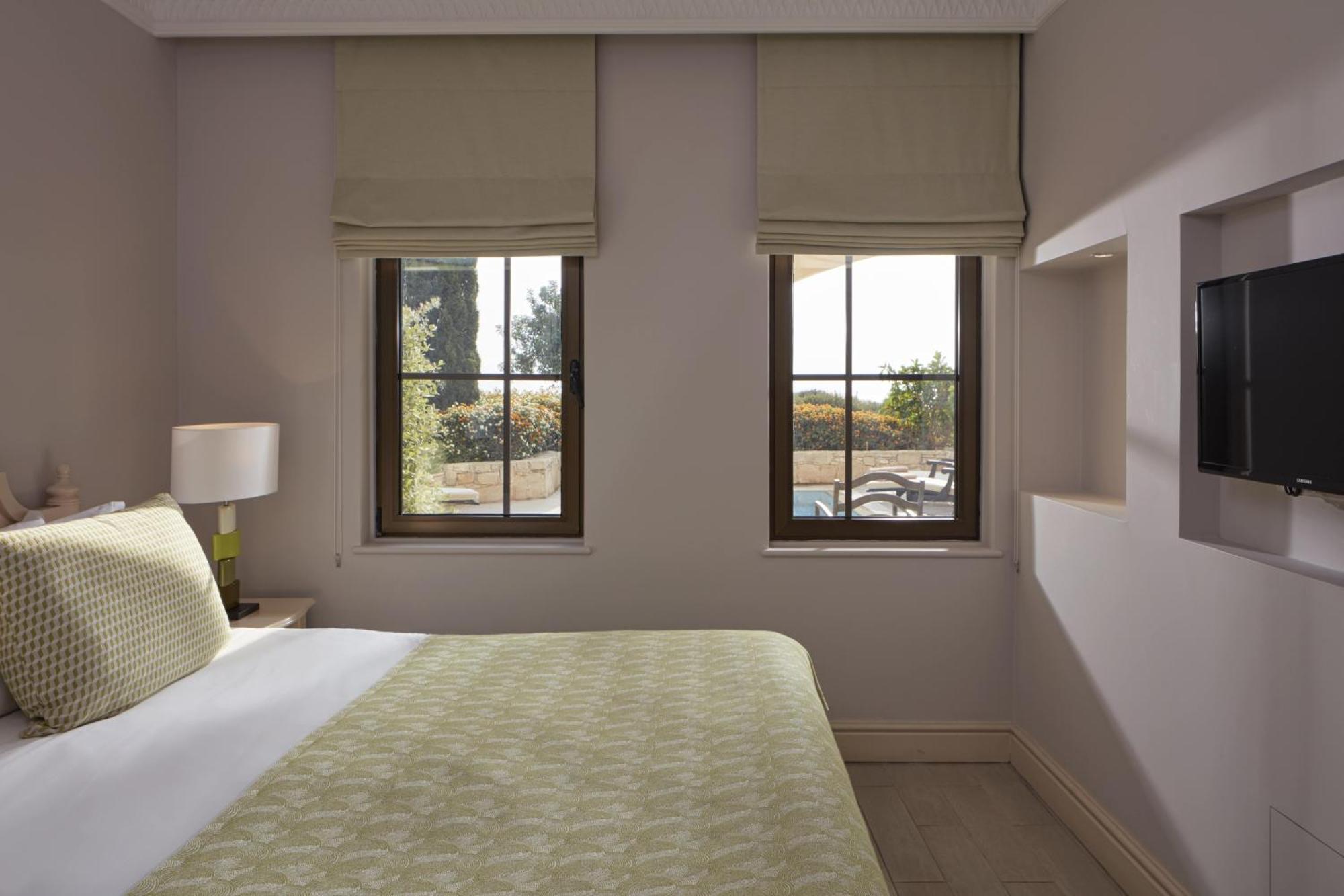 One Bedroom Suite Private Pool Golf & Sea view