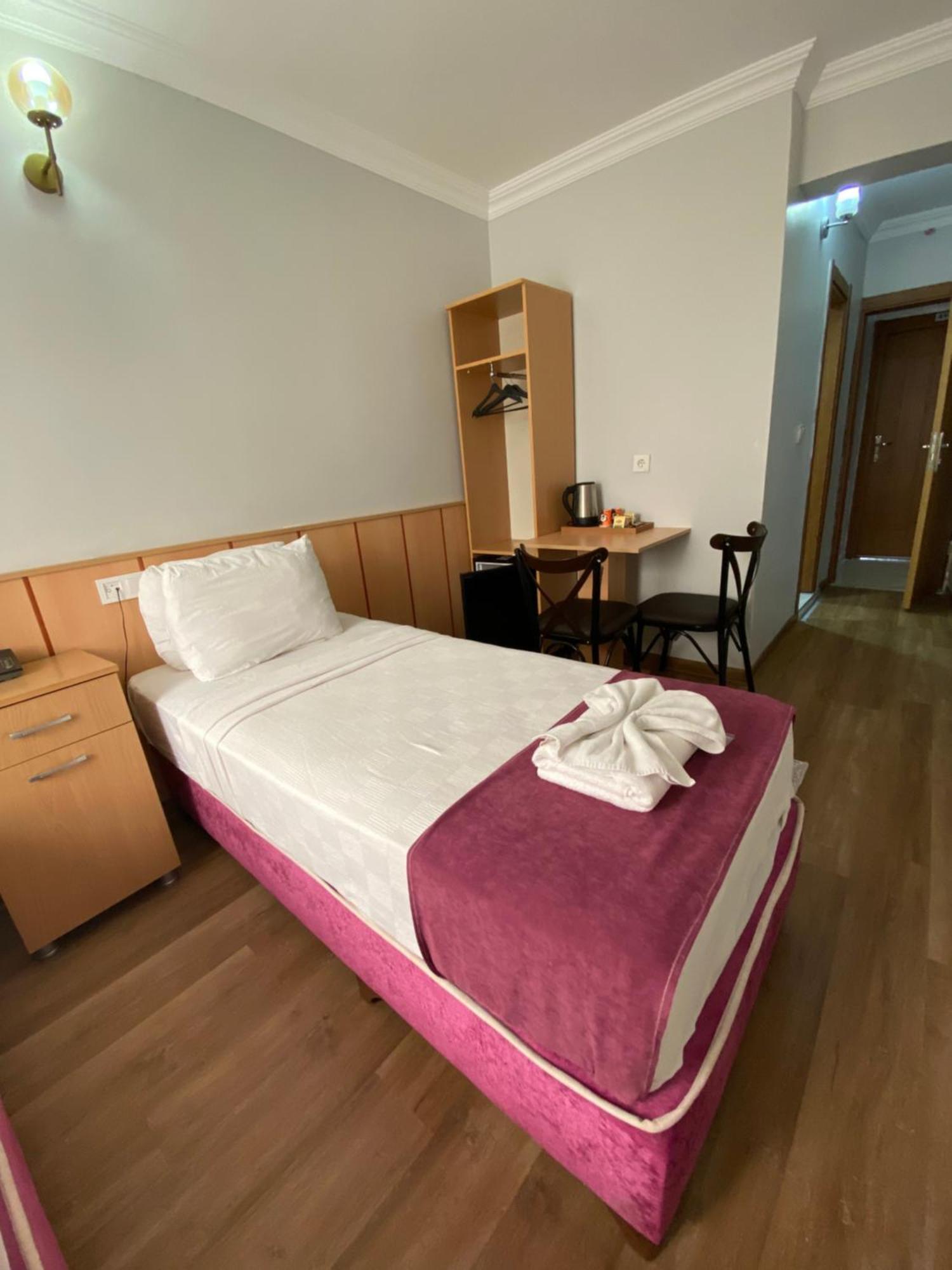 Economy Single Room