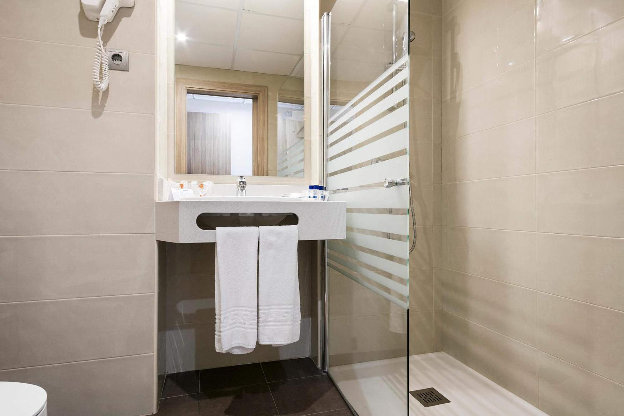 Double Room with Pool View