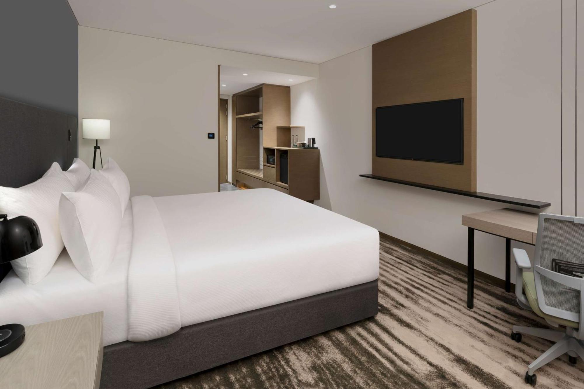 King Premium Room with Two ways Office Transfers within 15 kms