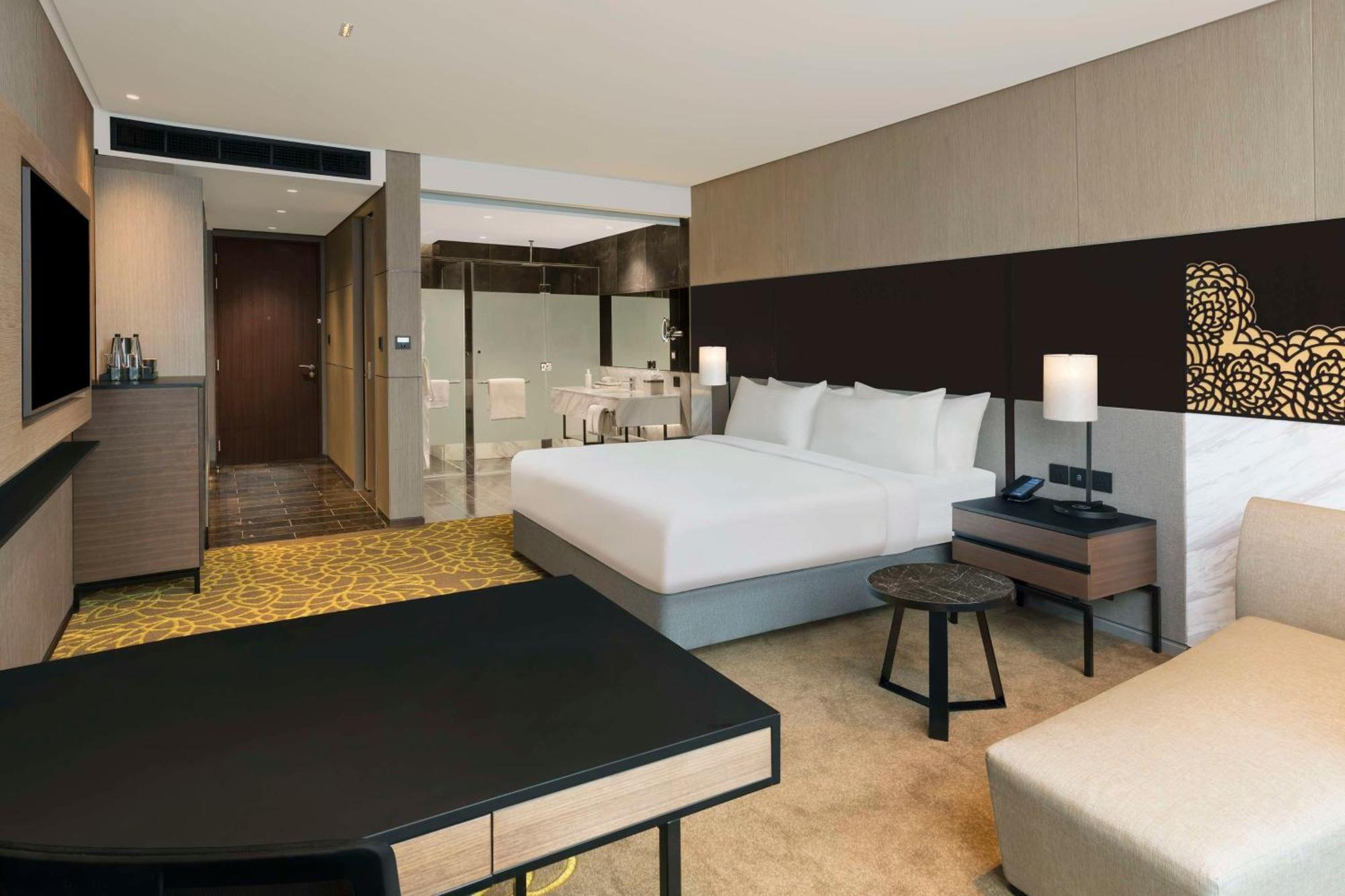 Premium King Room