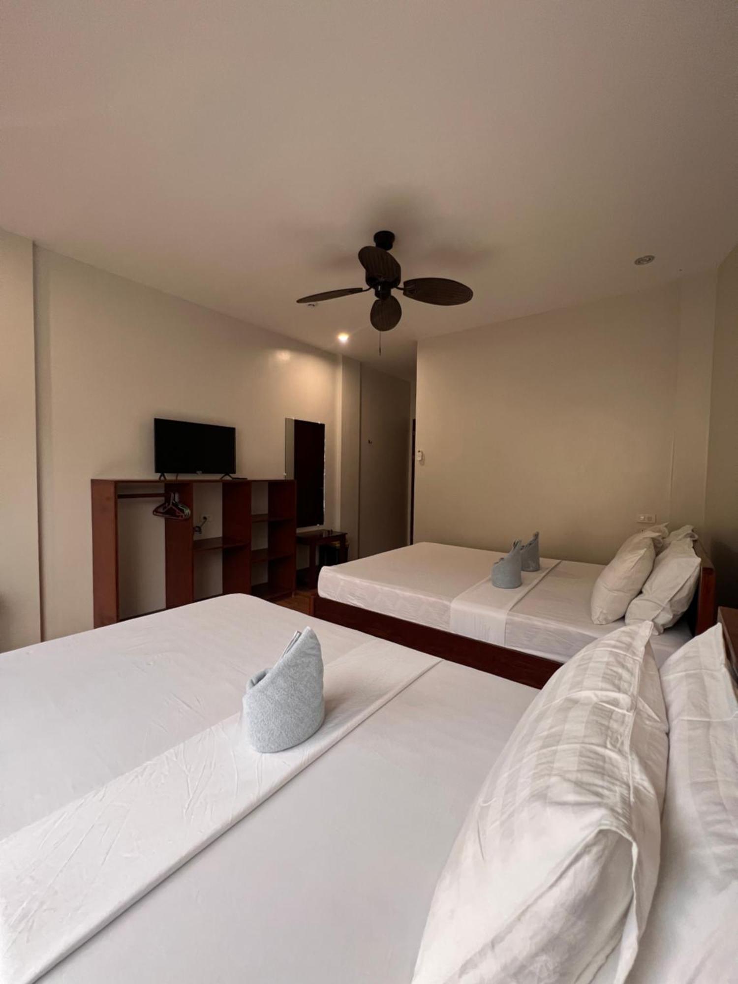 Quad room with street view