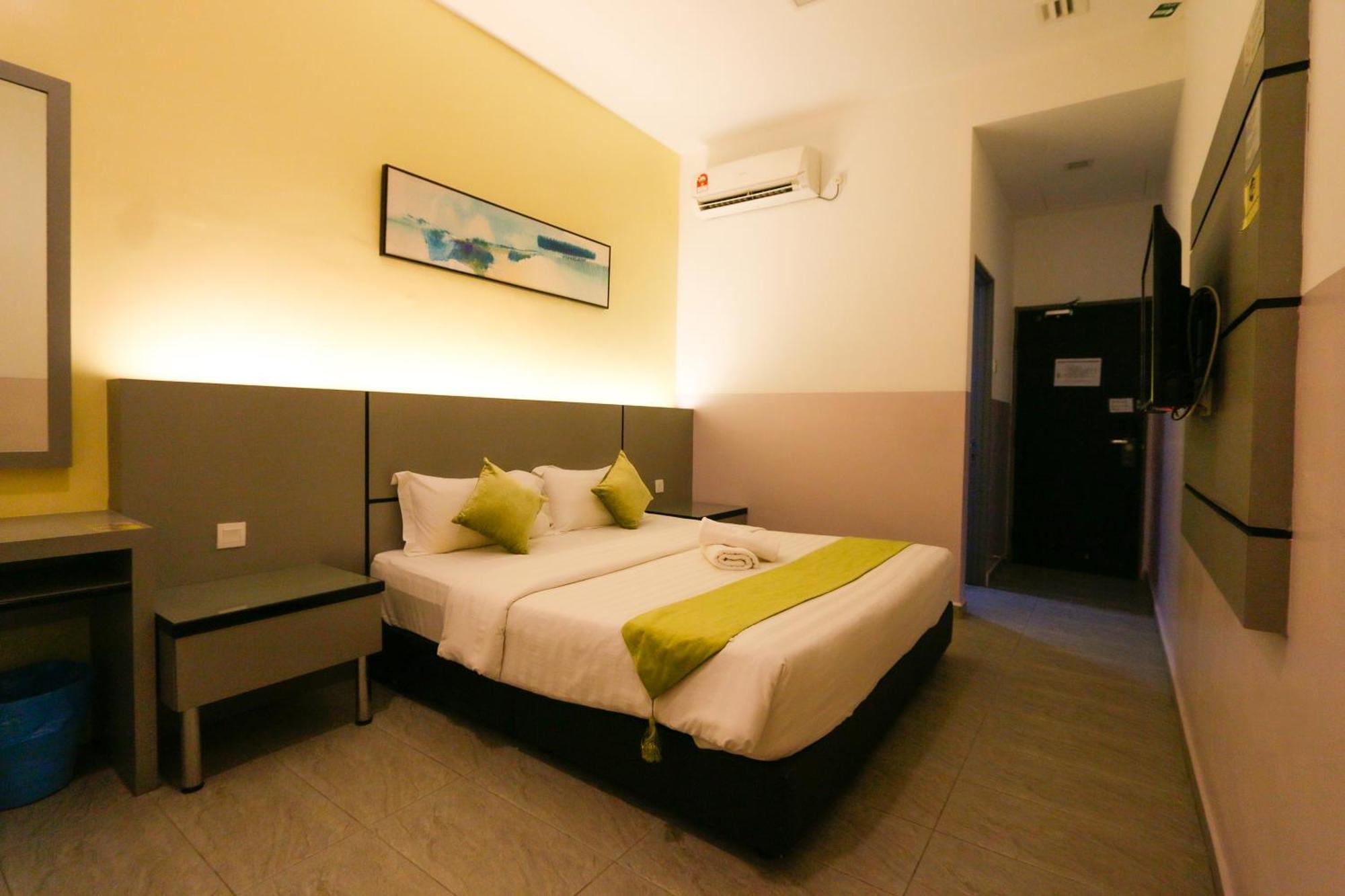 Standard King Room