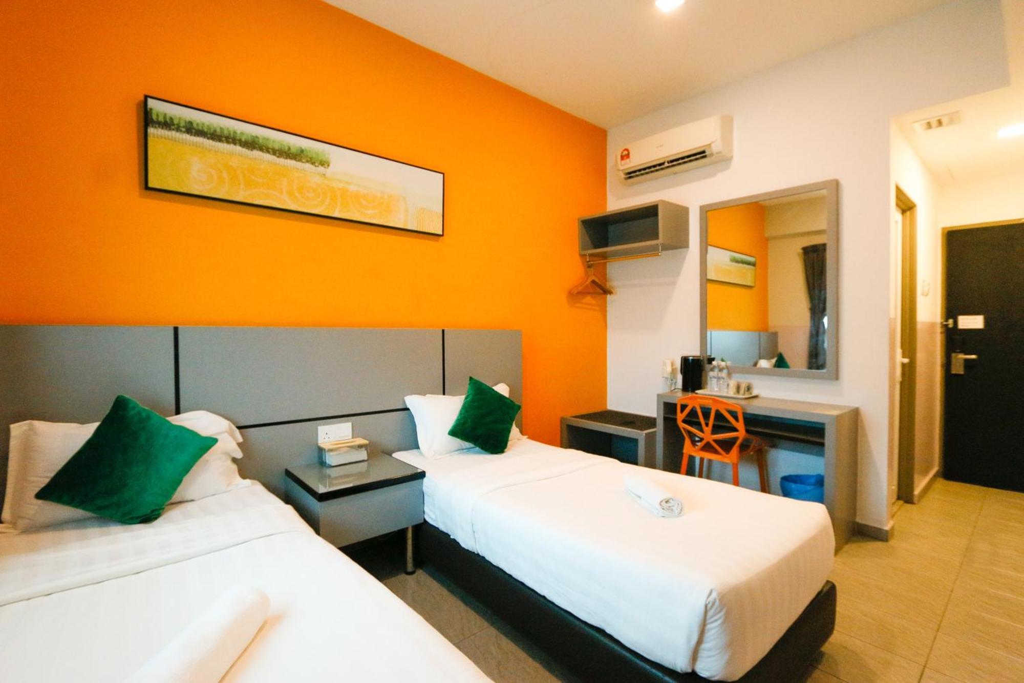 Deluxe Twin Room