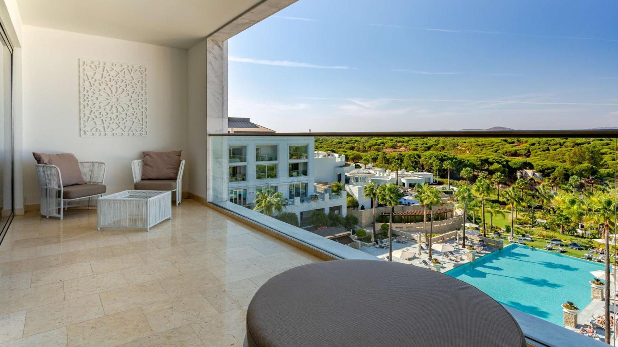 Grand Deluxe King Room with Pool View