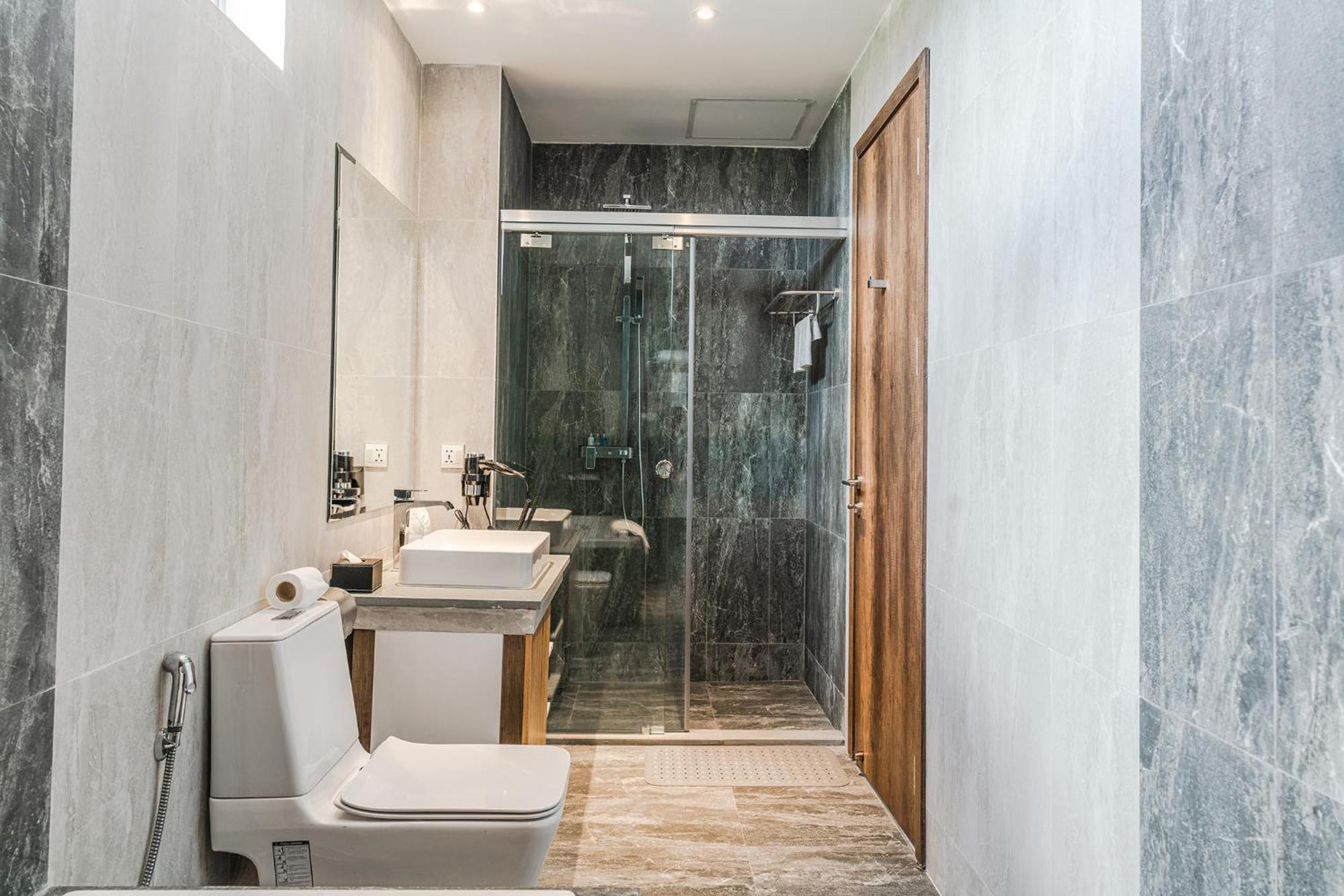 Executive Suite with Garden View