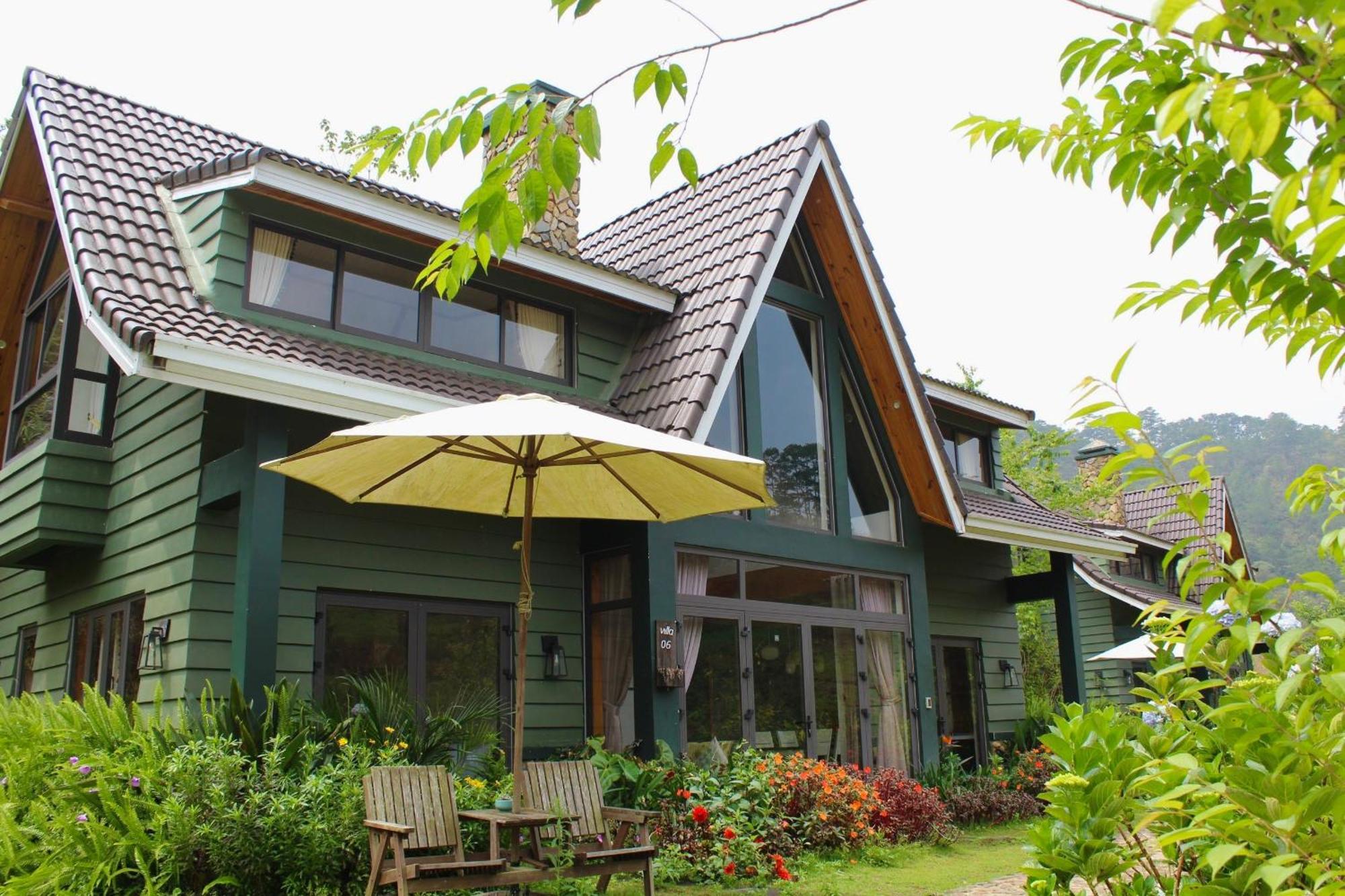 SMALL VILLA