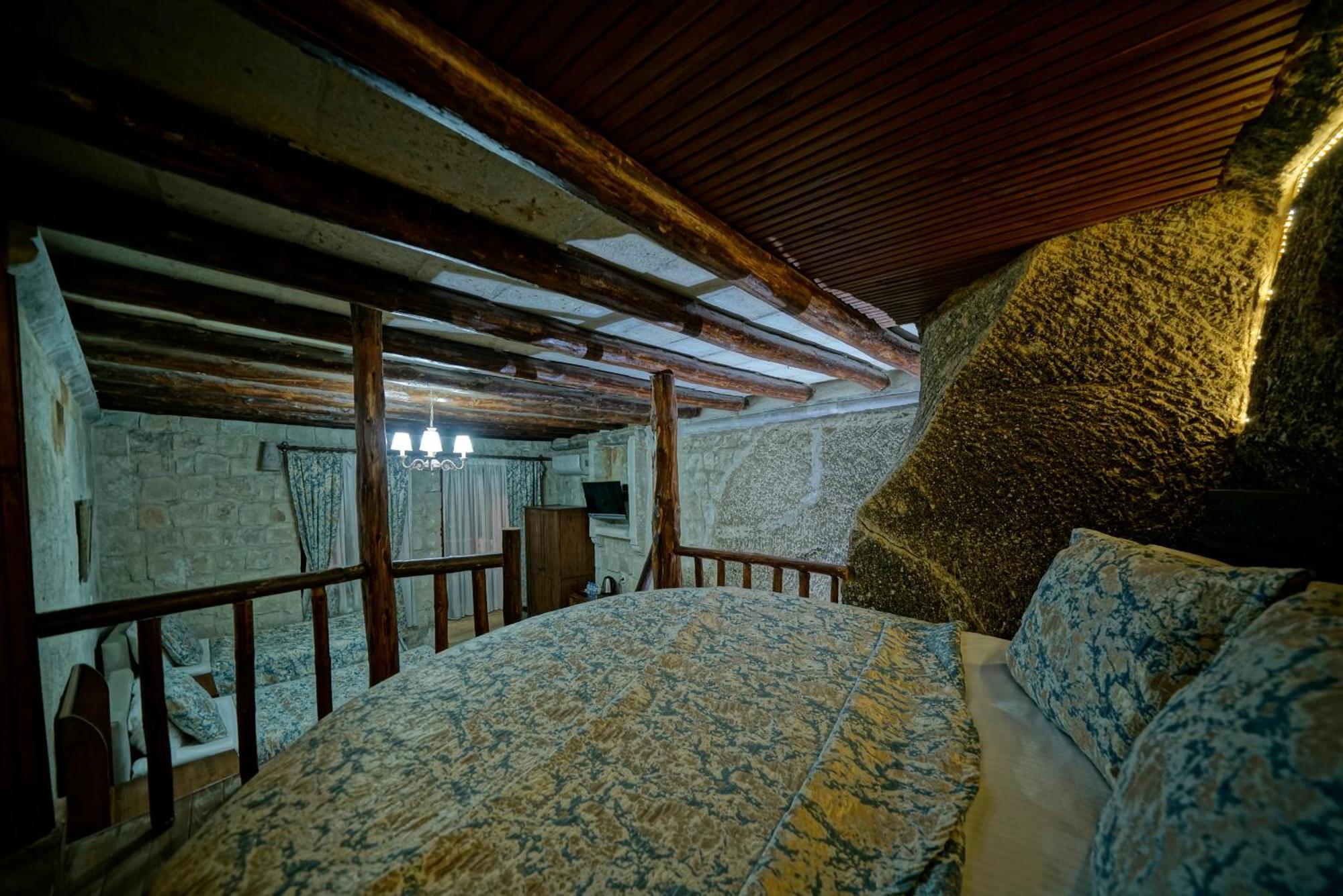 Family Cave Room
