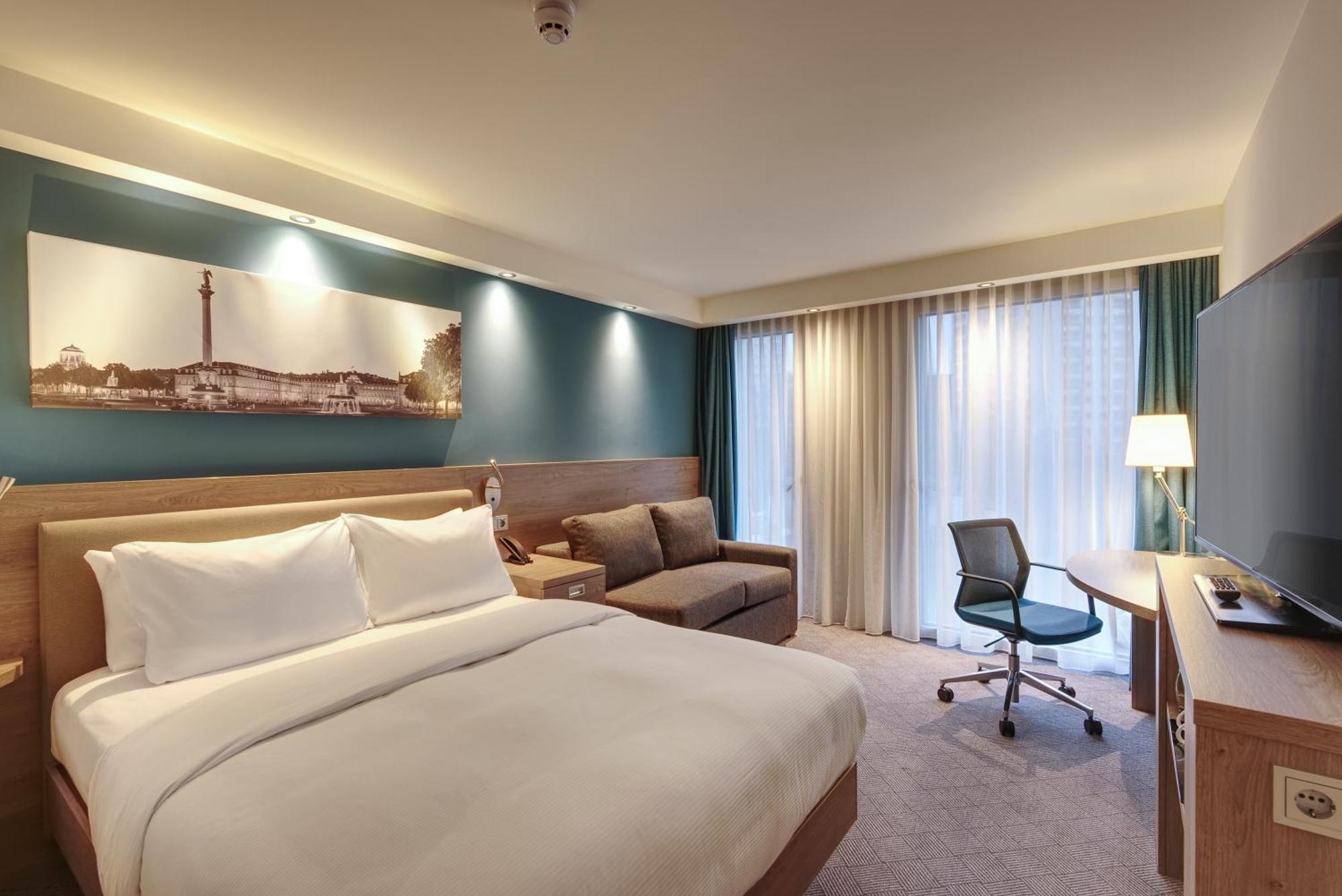 Queen Room with Sofa Bed