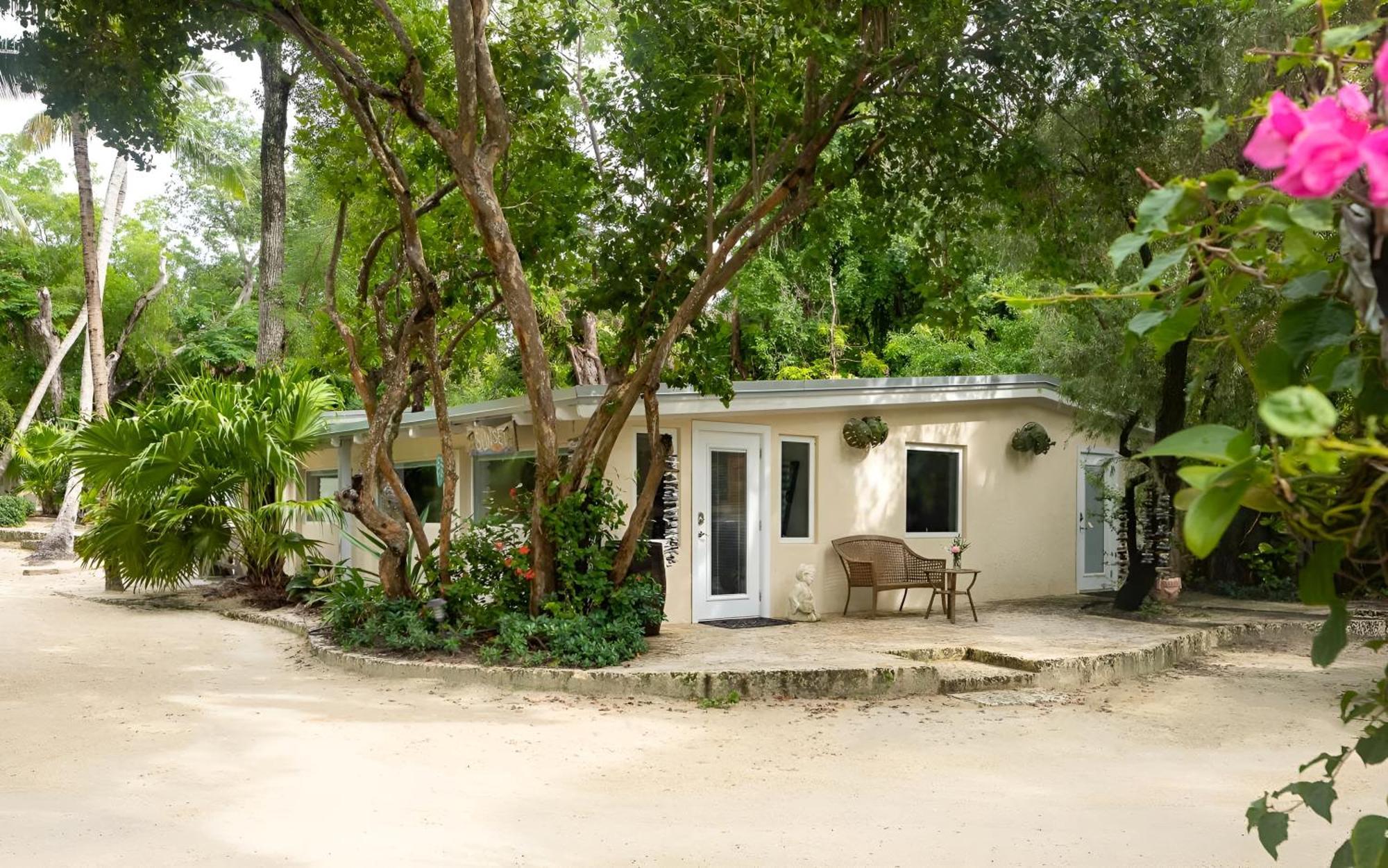 Sunset Sea View Bungalow