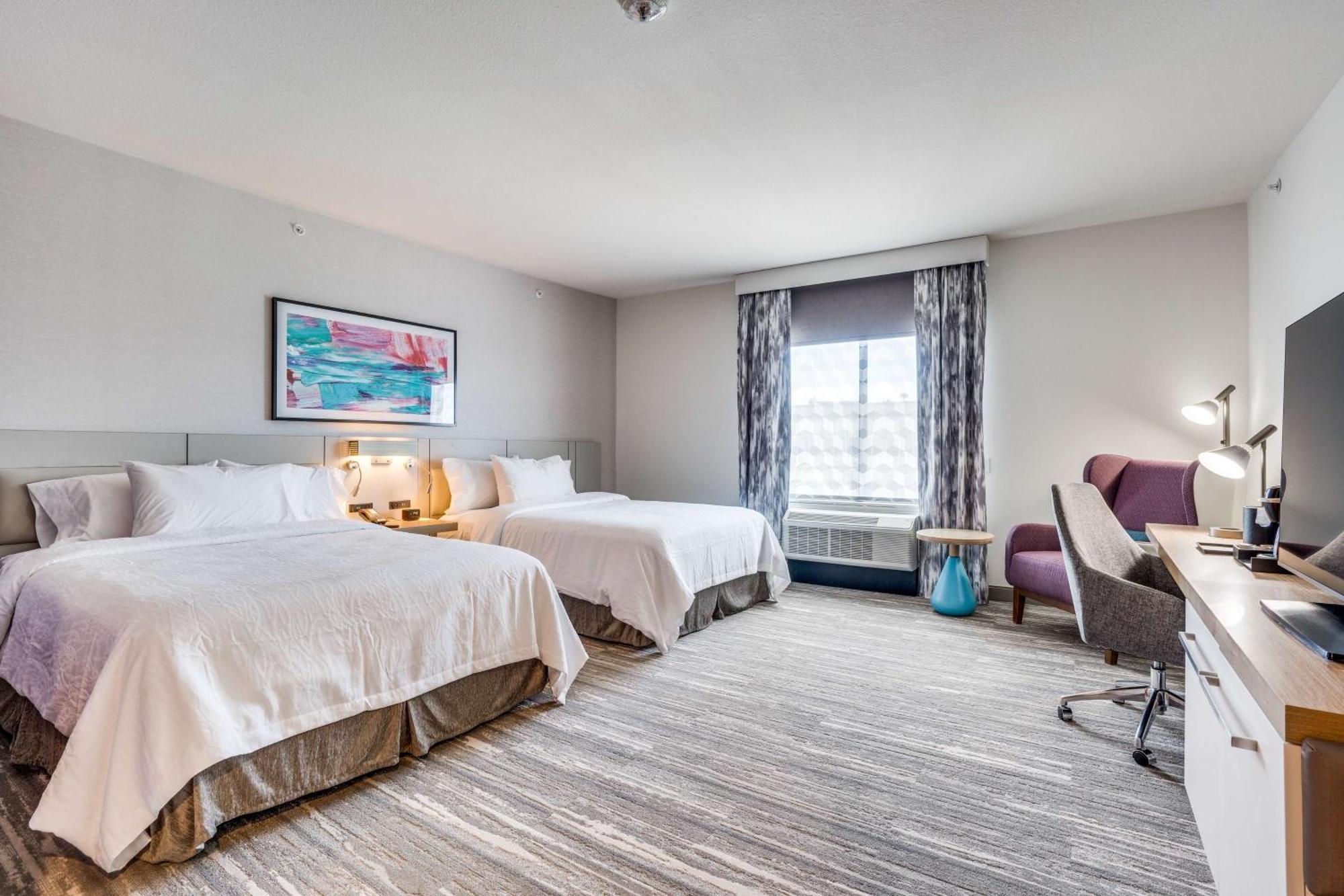 Queen Room with Two Queen Beds - Hearing Access