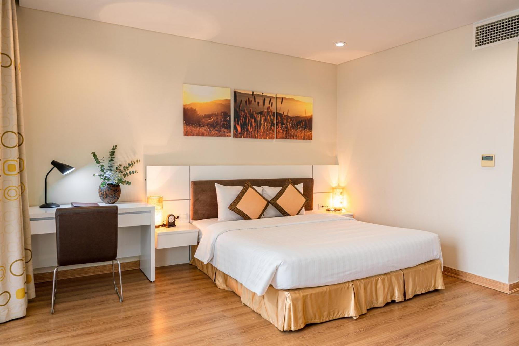 King Suite with Spa Bath