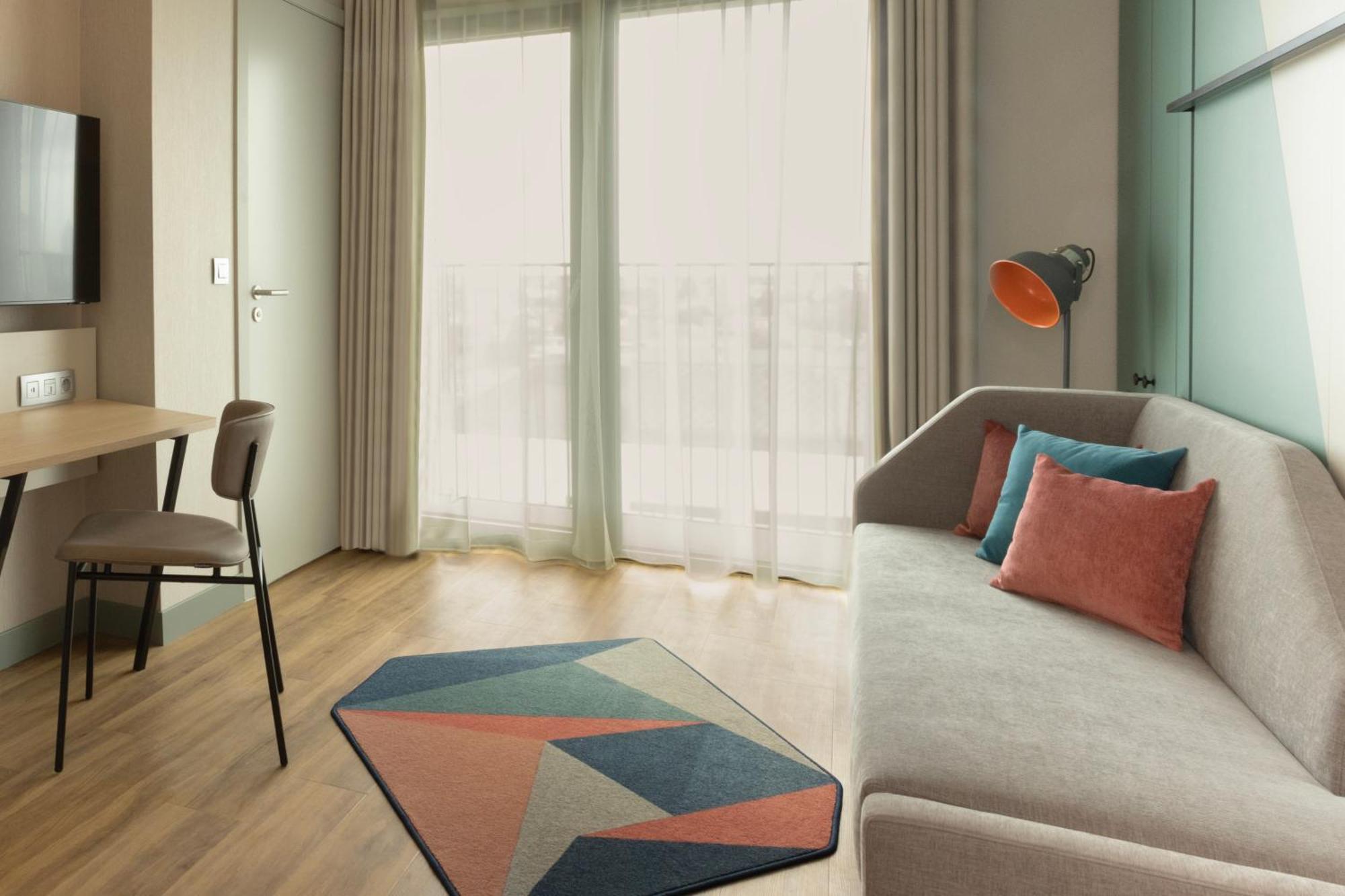 Studio with One Double Bed