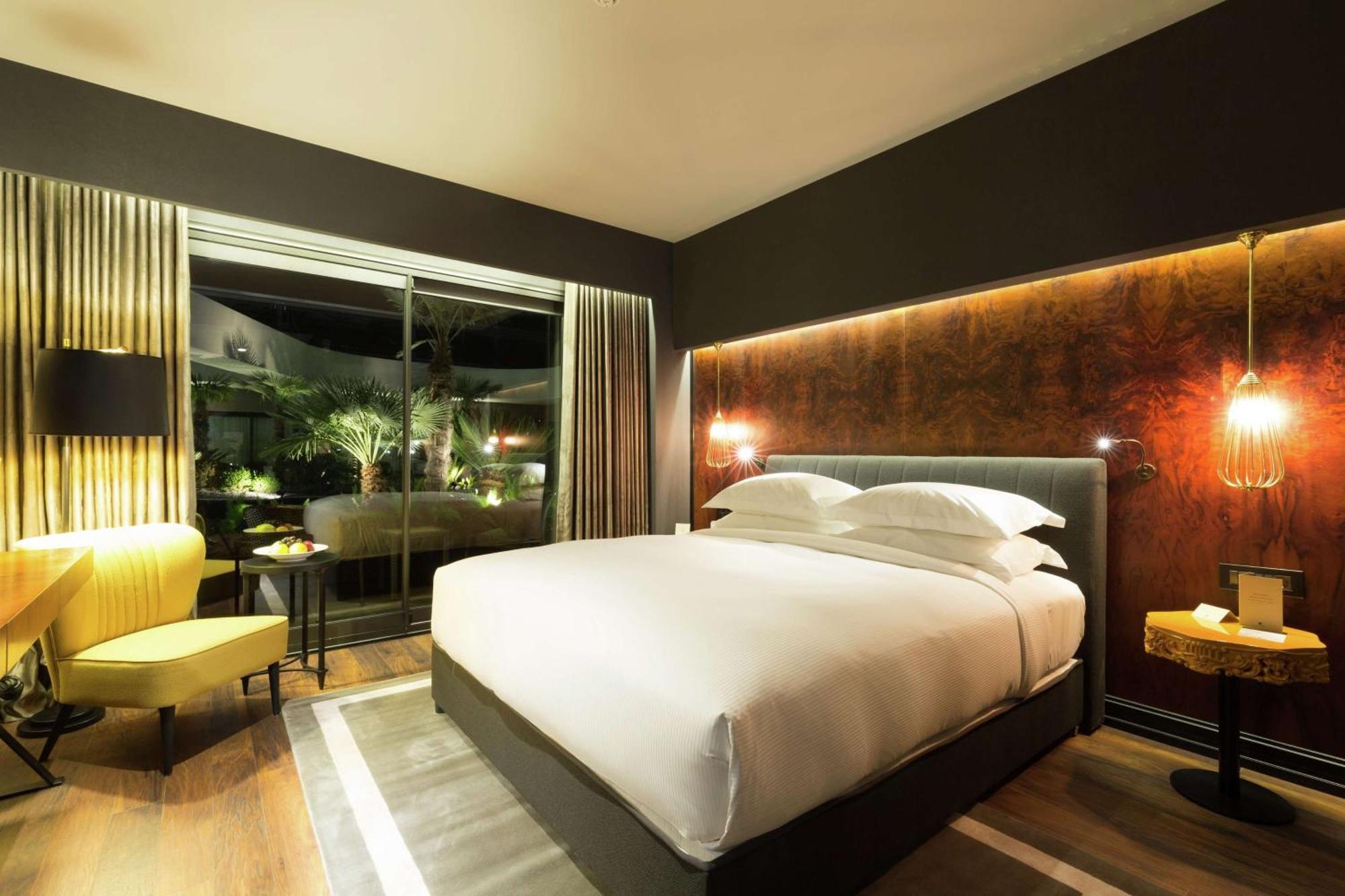 Superior King Room with Balcony