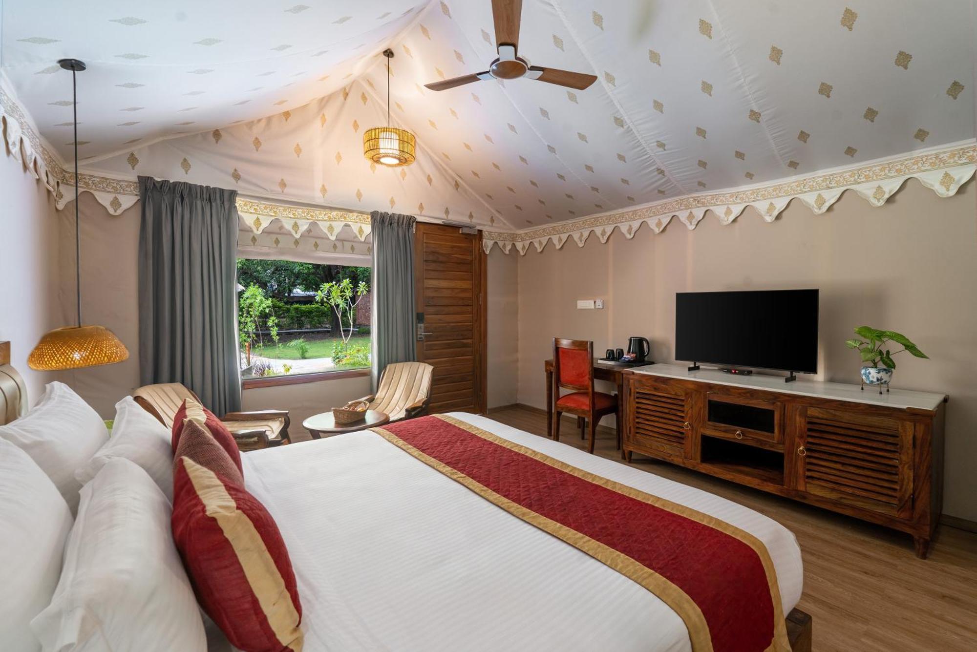 Luxury Tent Villa