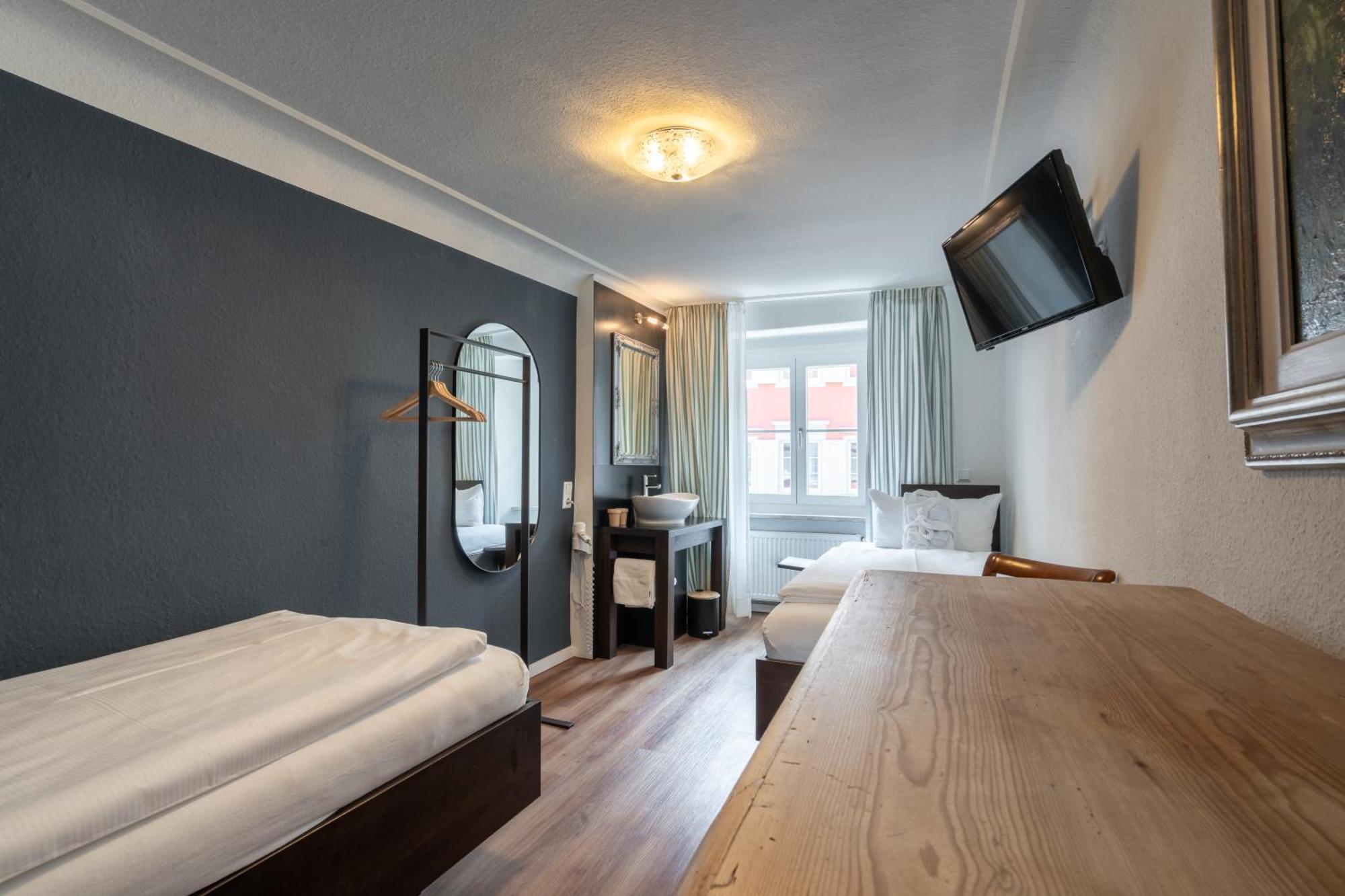 Twin Room with Shared Bathroom