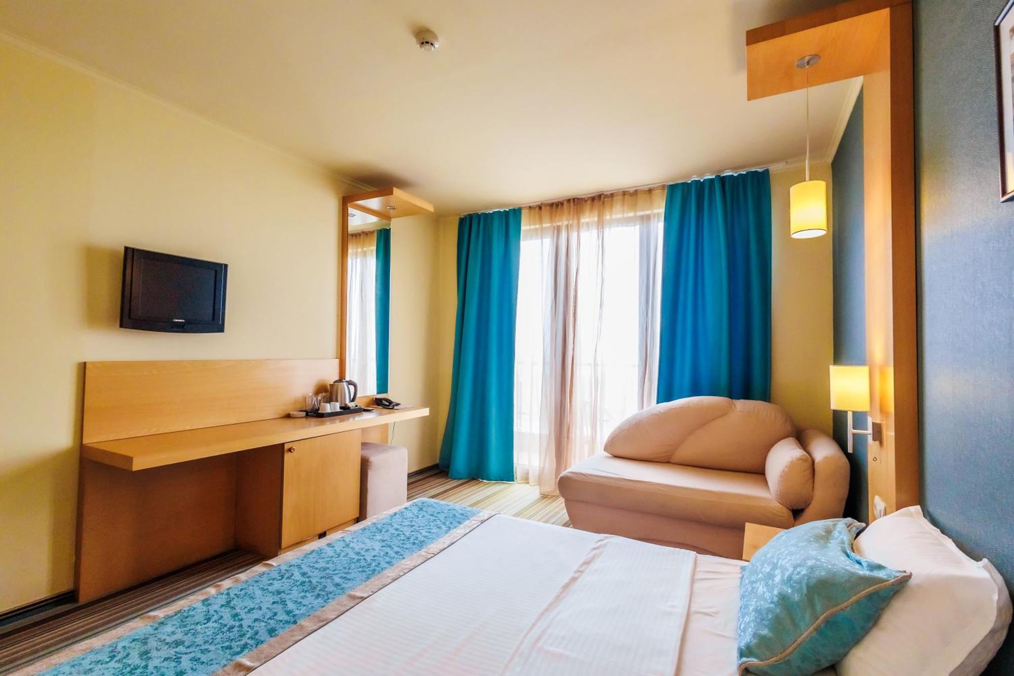 Double or Twin Room with Balcony