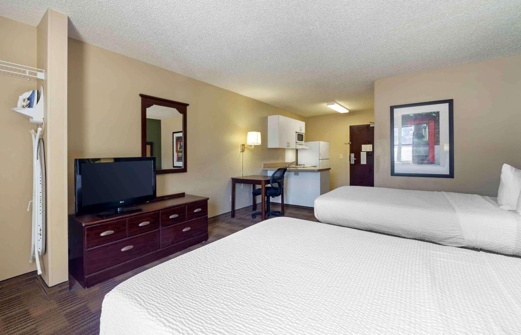 Studio with 2 Double Beds - Non-Smoking