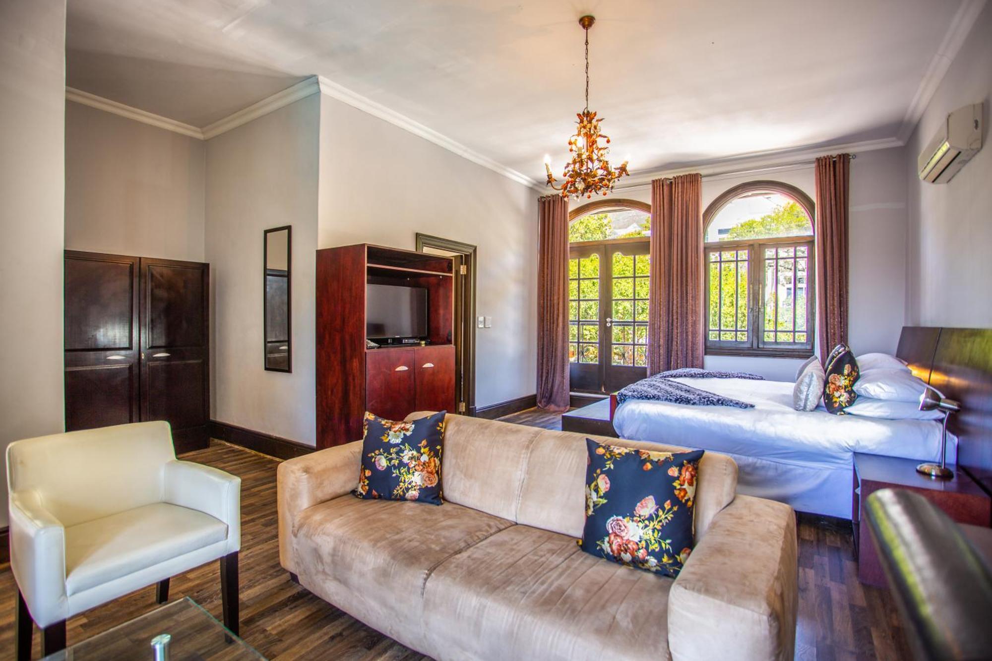 Luxury Triple Room