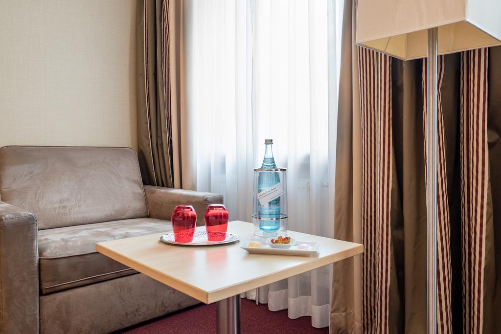 Business Double Room with Courtyard View