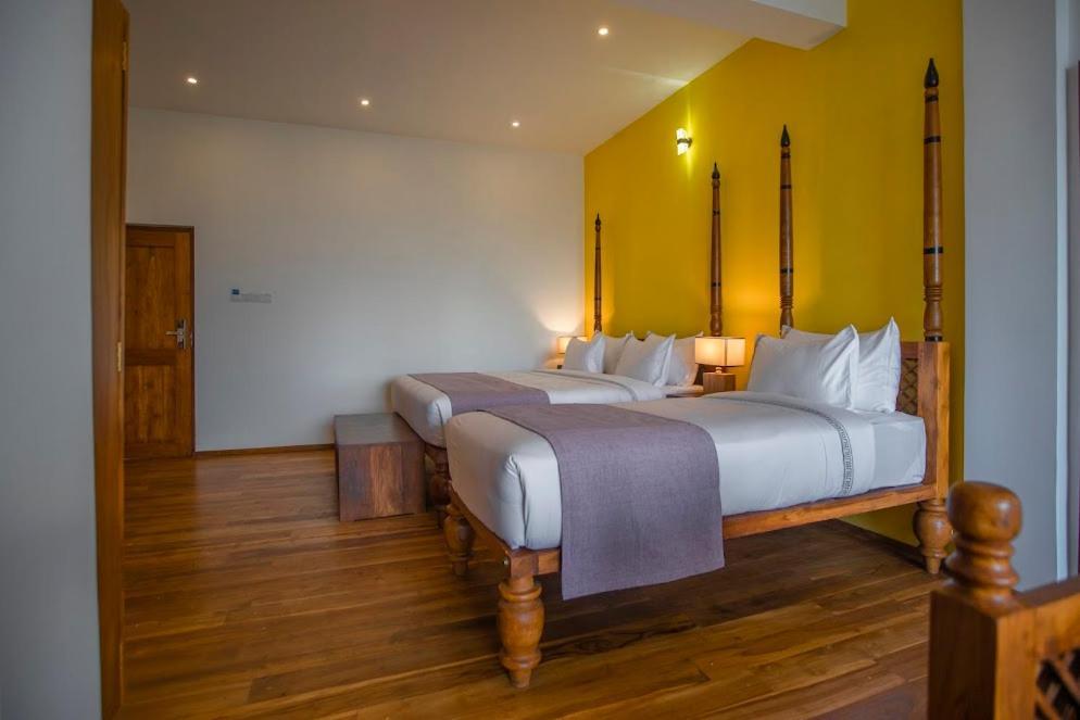 Suite King Triple Room With Mountain View