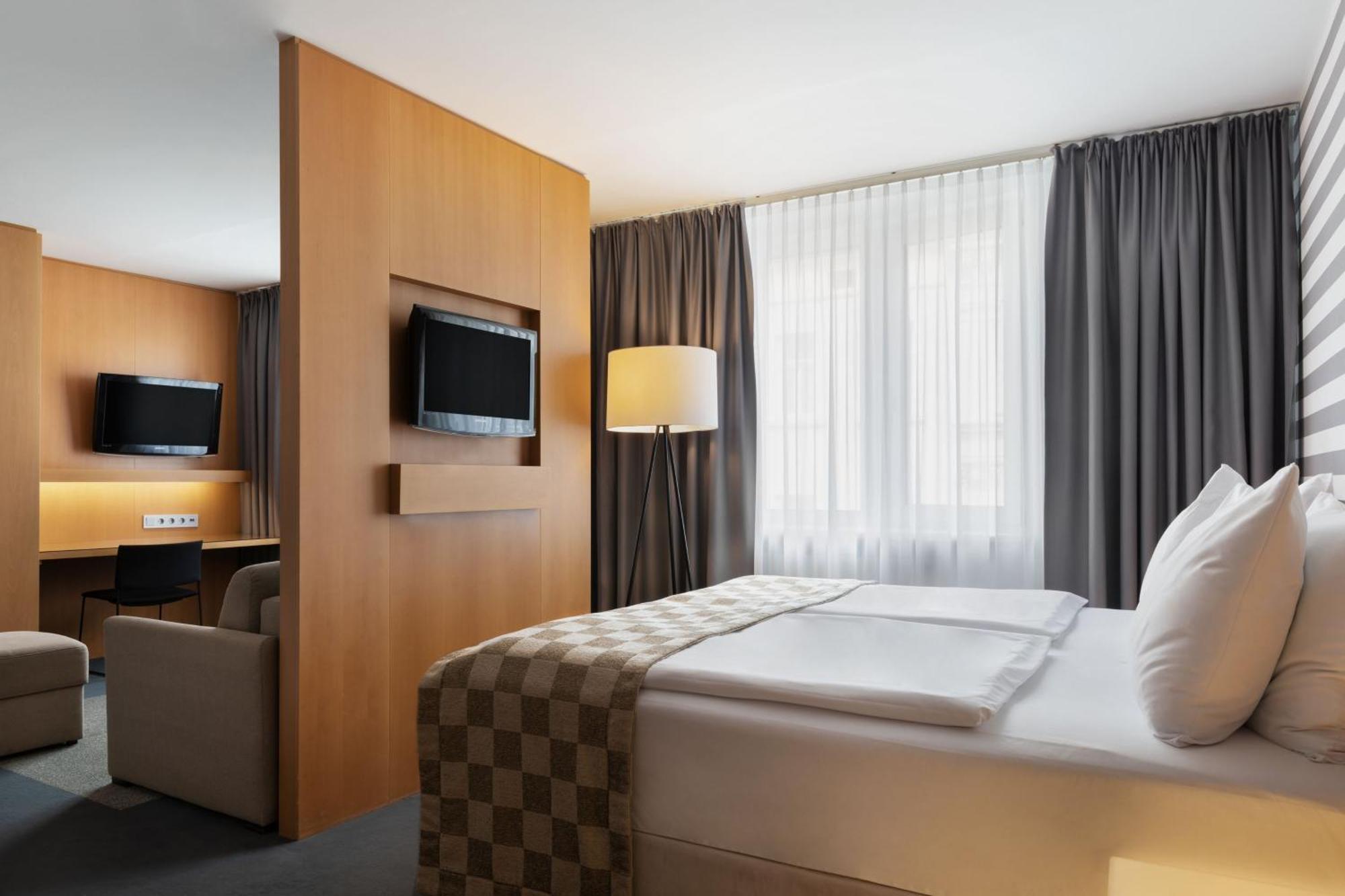 King Suite with Sofa Bed