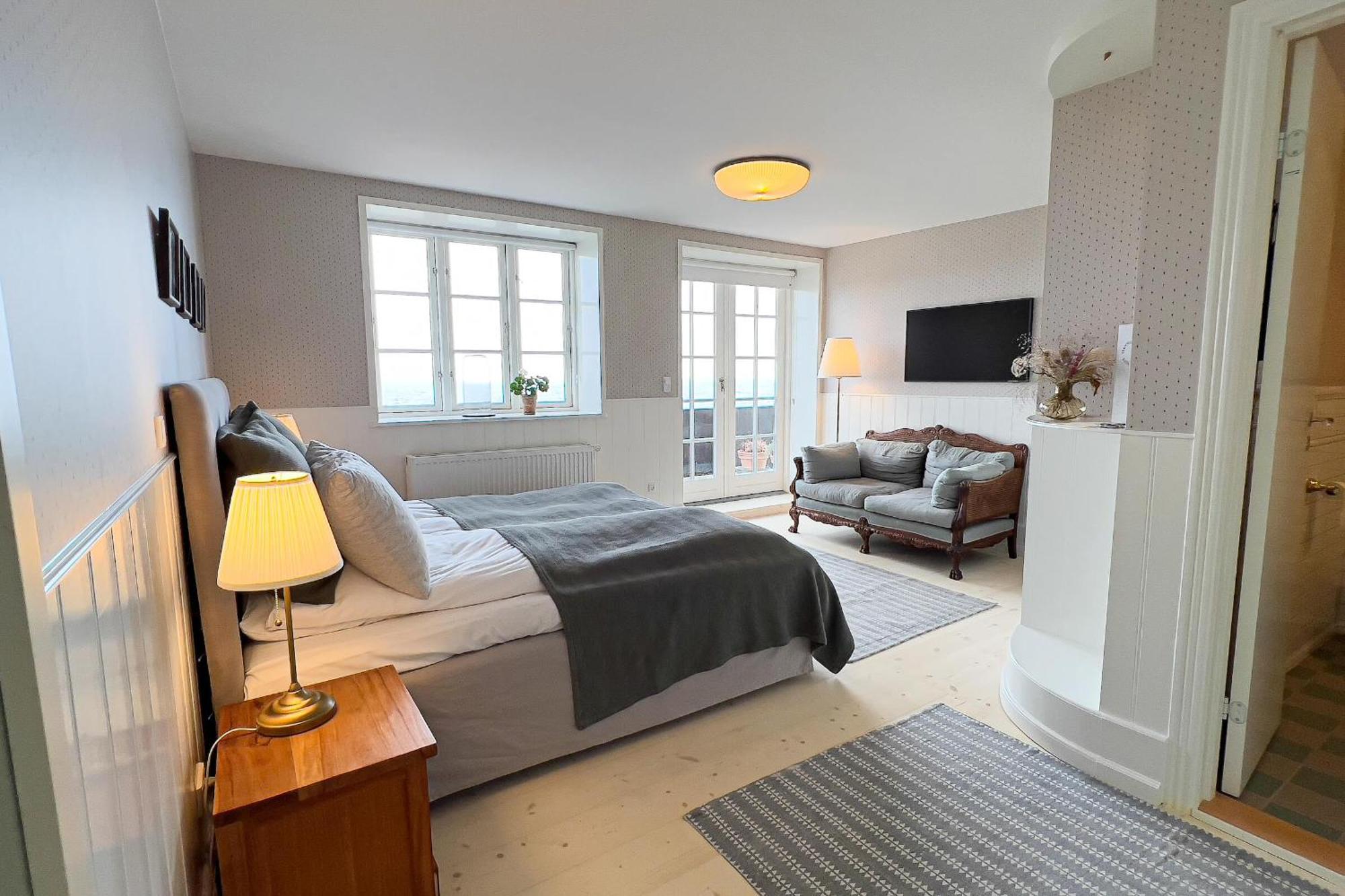 Superior Deluxe Double or Twin Room