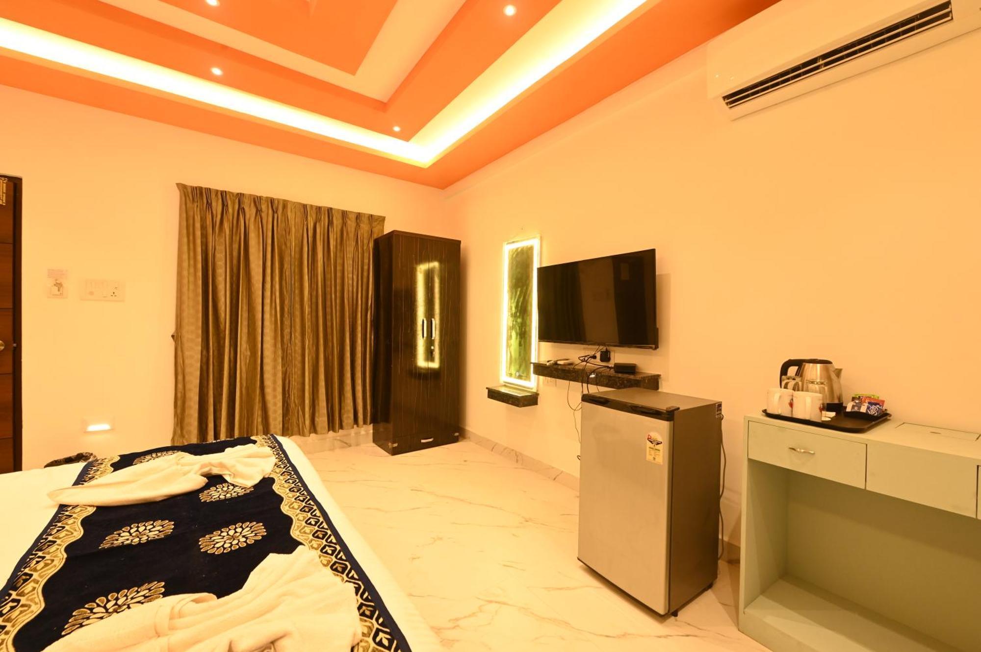 King Suite with bathtub