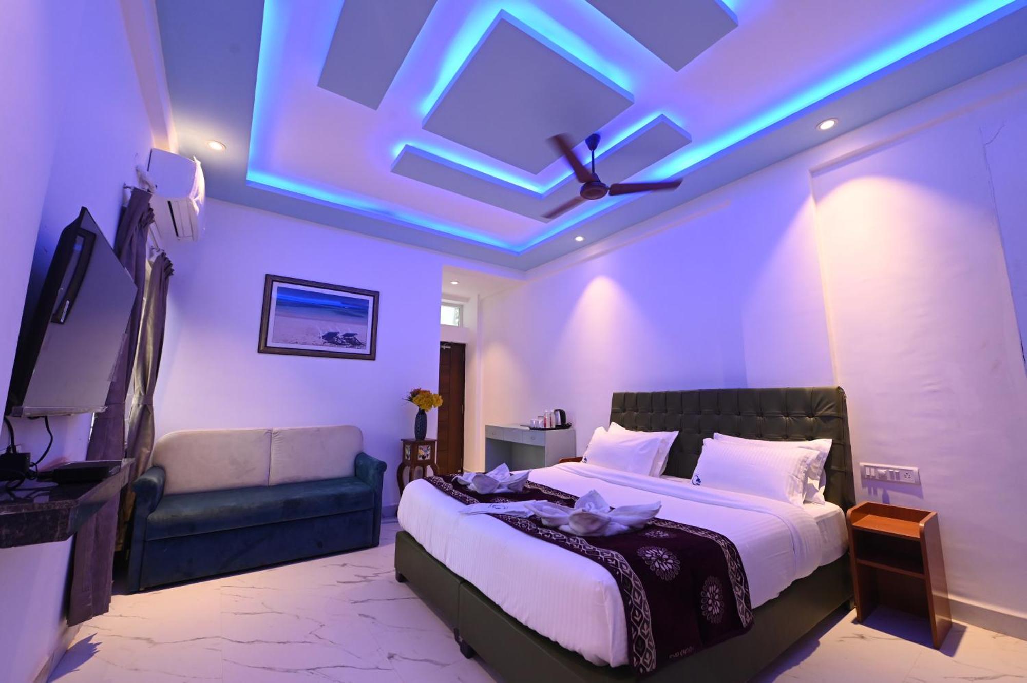 King Room with Balcony