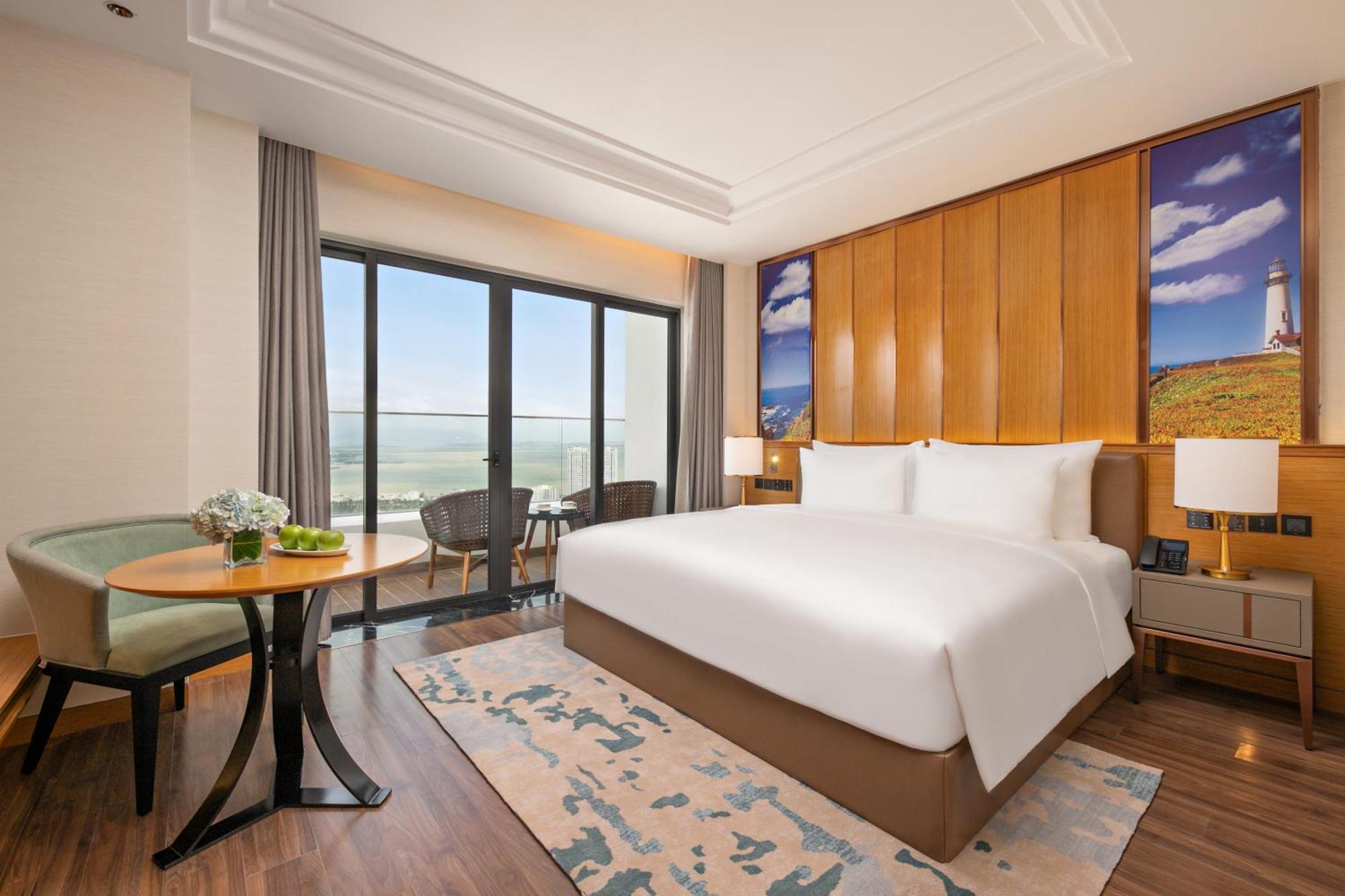 ​Three-bedroom Suite Oceanview
