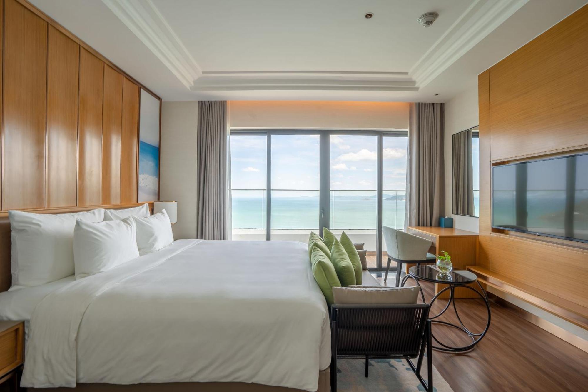 Suite with Sea View