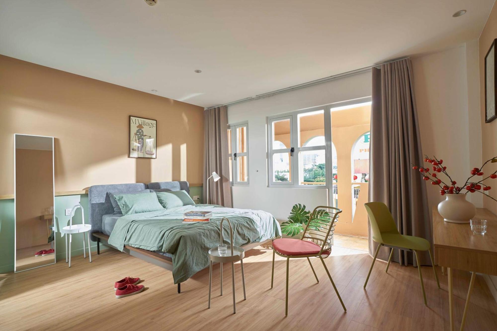 Studio with Balcony